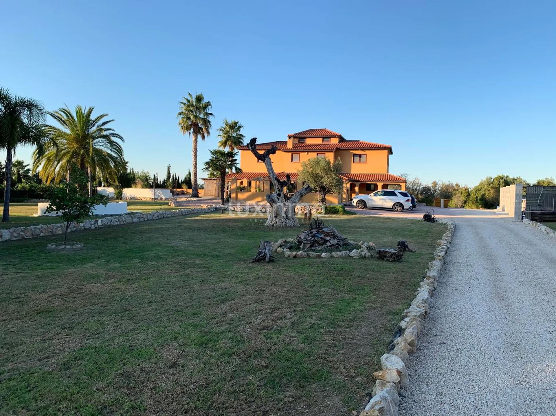 Große Finca zum Verkauf in Denia auf einem 10000m2 Grundstück — photo 3
