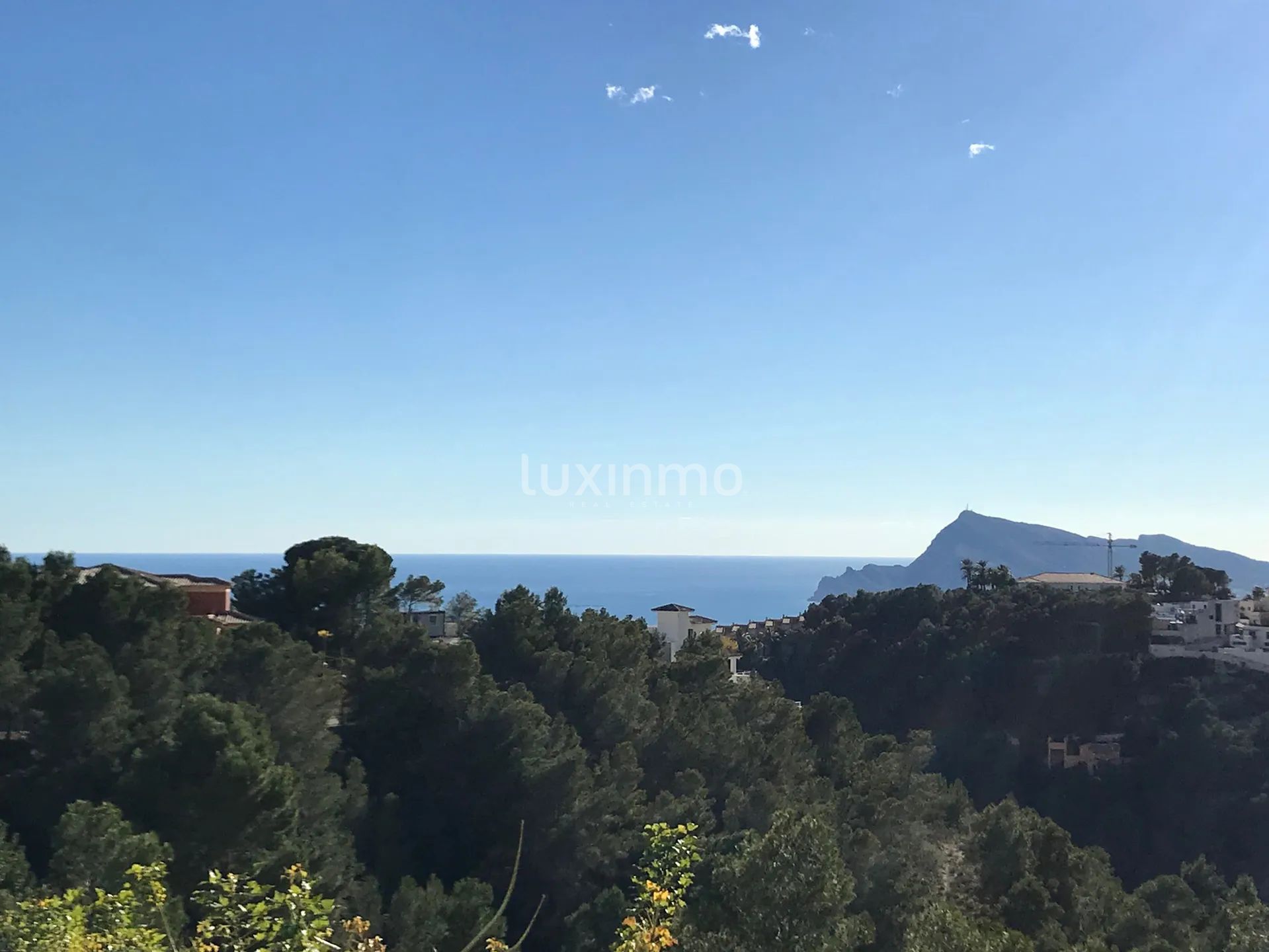 Köp tomt med havsutsikt i Altea Hills
