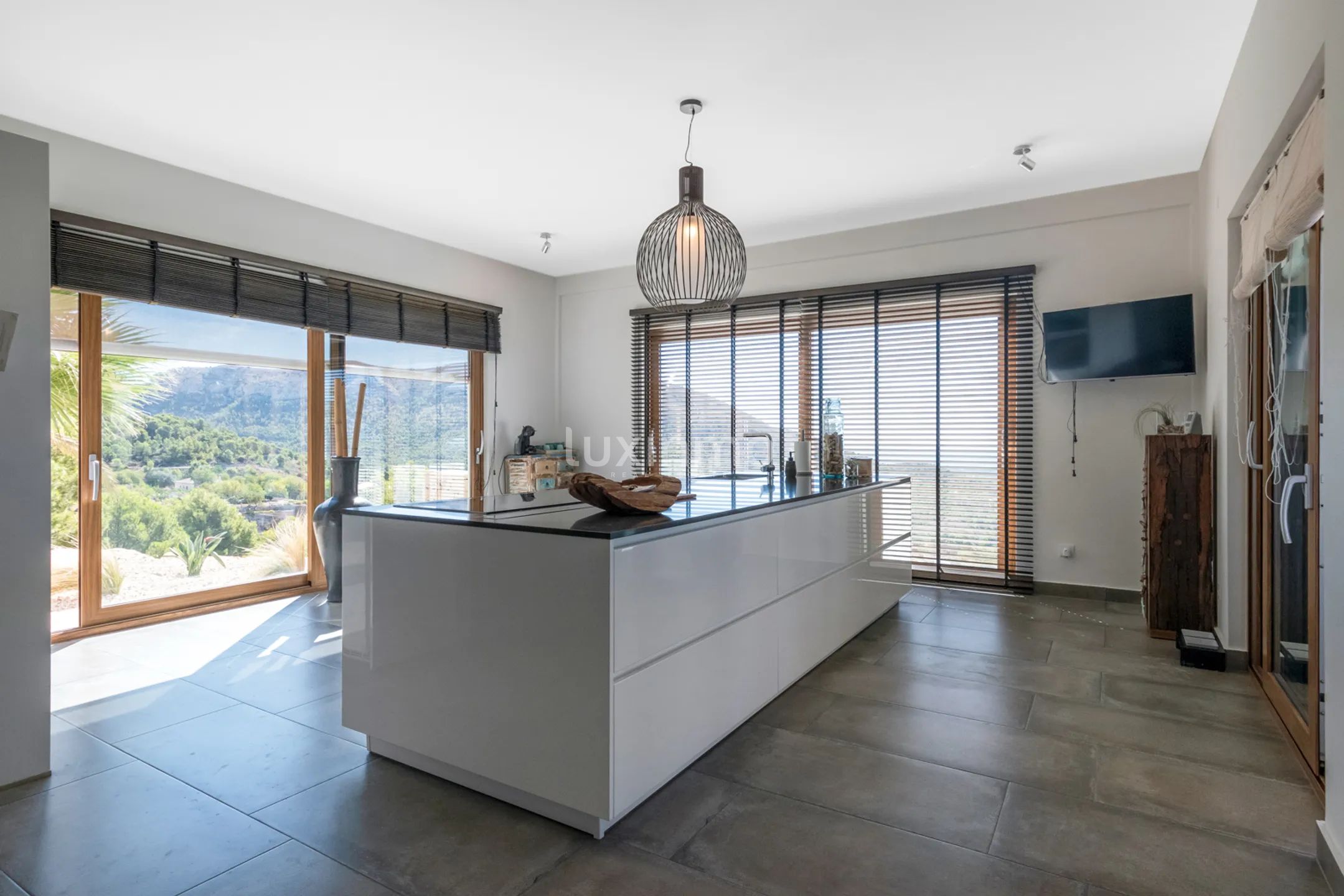 Villa de luxe dans le village de Finestrat — photo 11