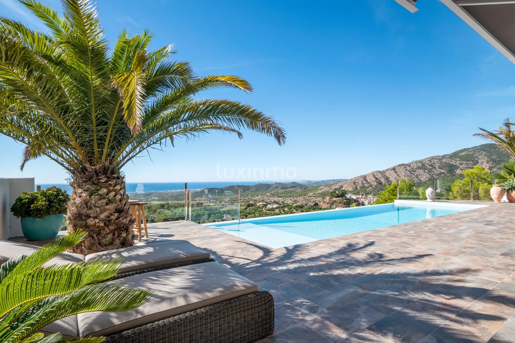 Villa de luxe dans le village de Finestrat — photo 17