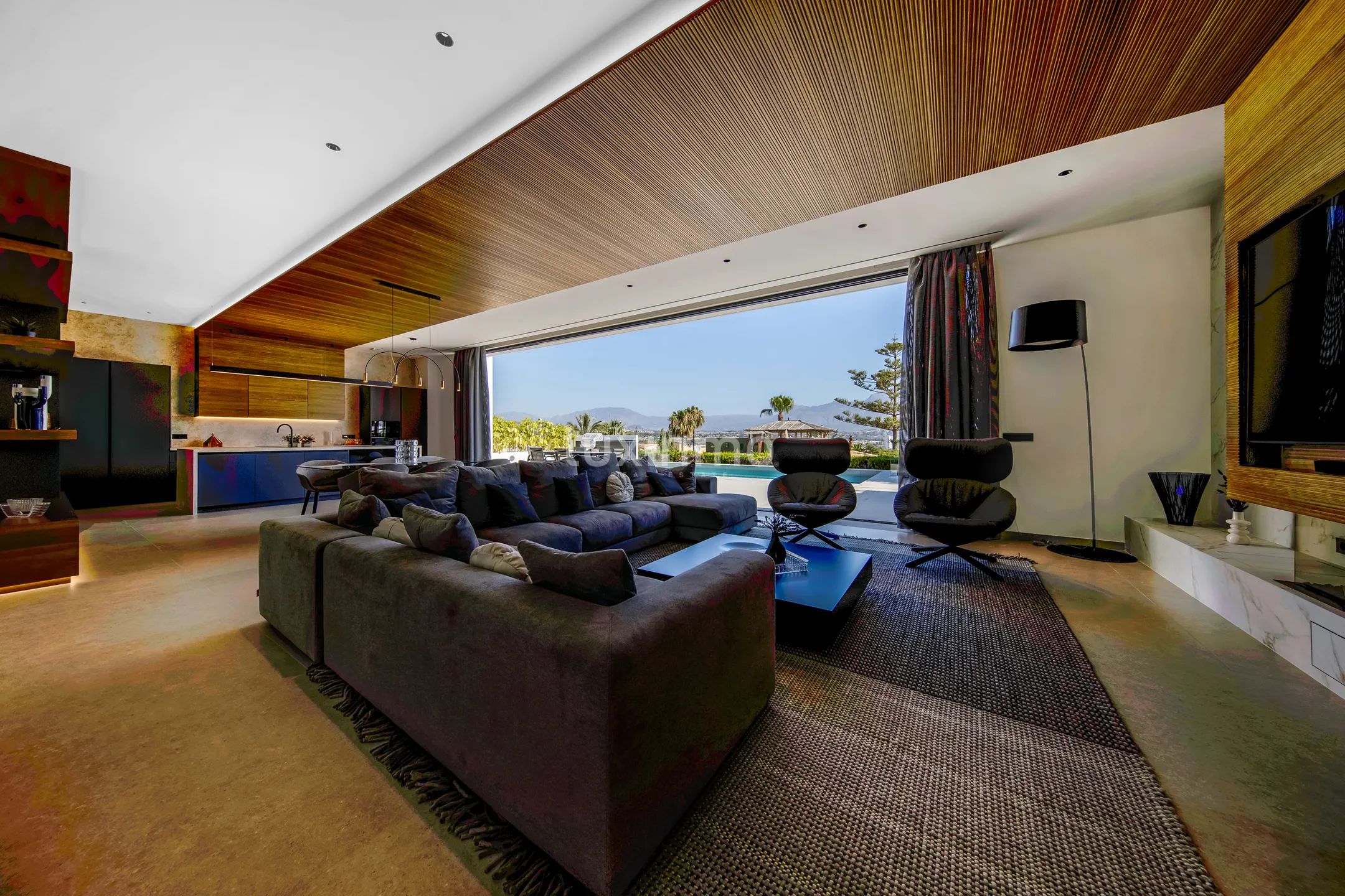 Large luxury villa for sale in Albir — photo 18