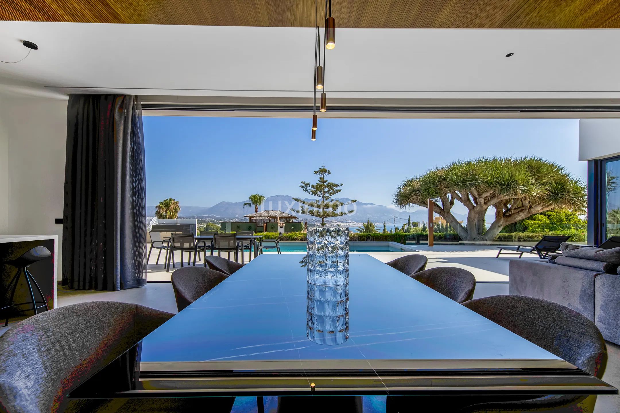 Large luxury villa for sale in Albir — photo 16