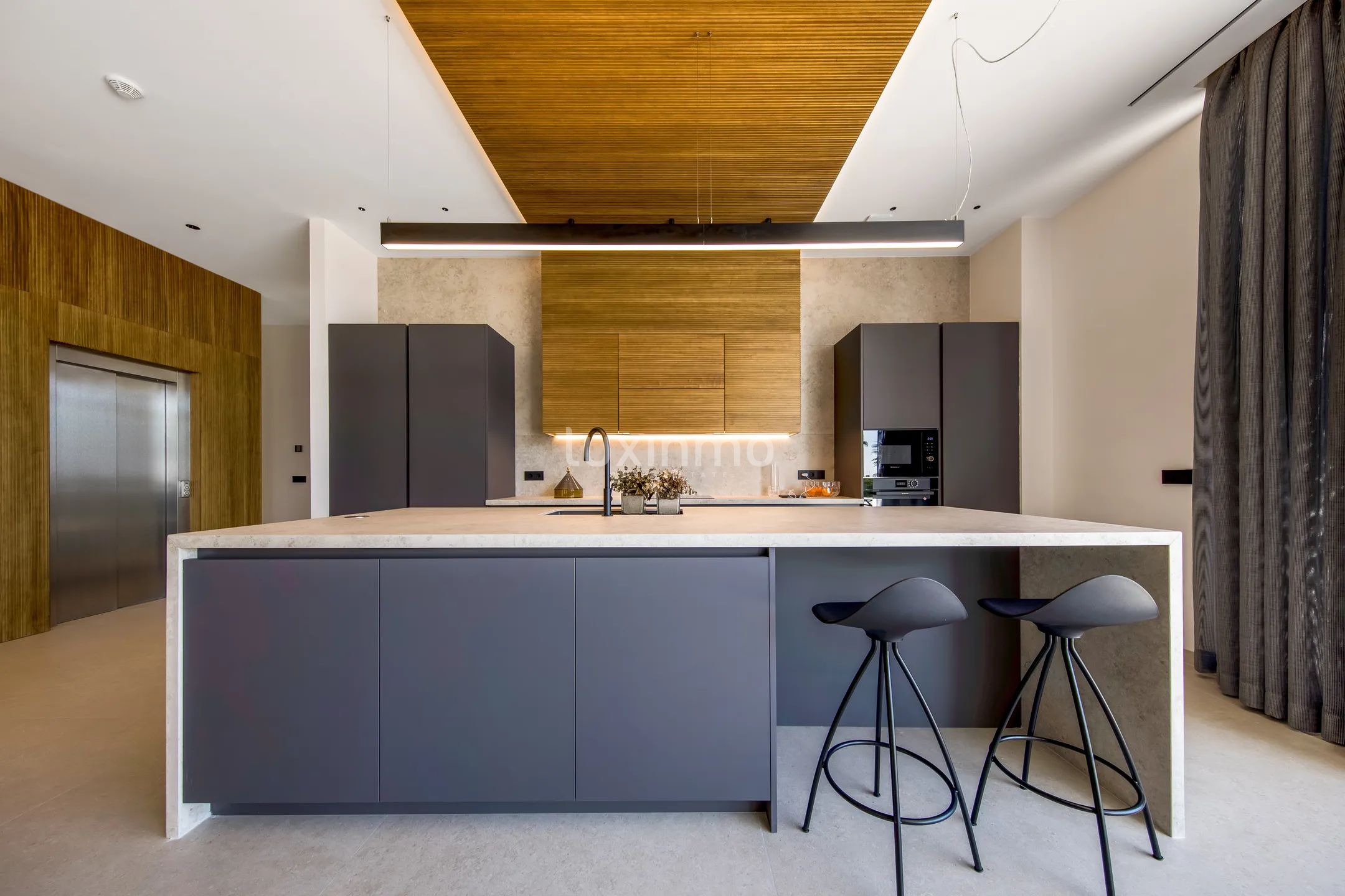 Large luxury villa for sale in Albir — photo 15