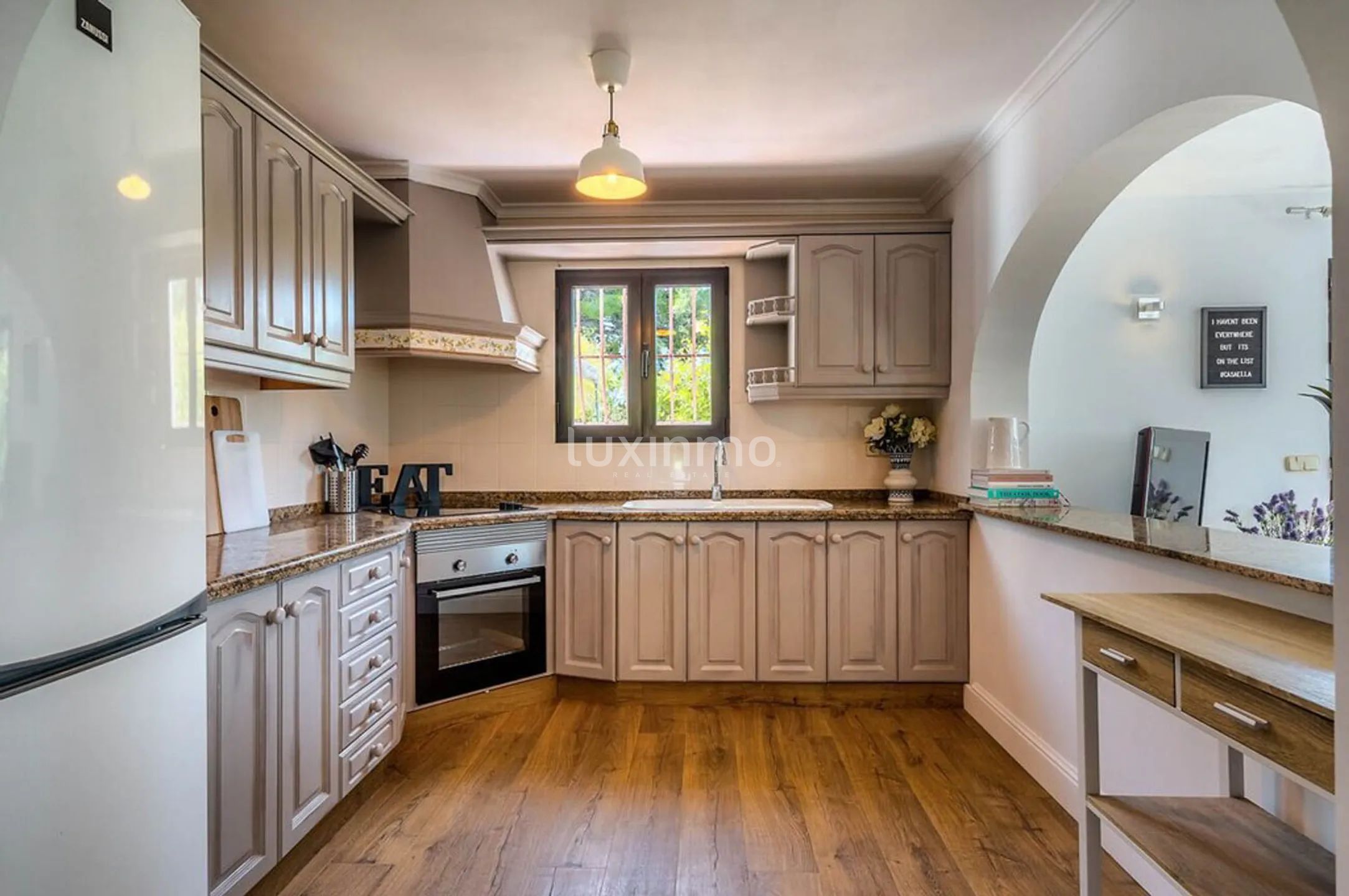 Koselig og romslig villa til salgs i Javea Montgo-området — photo 10