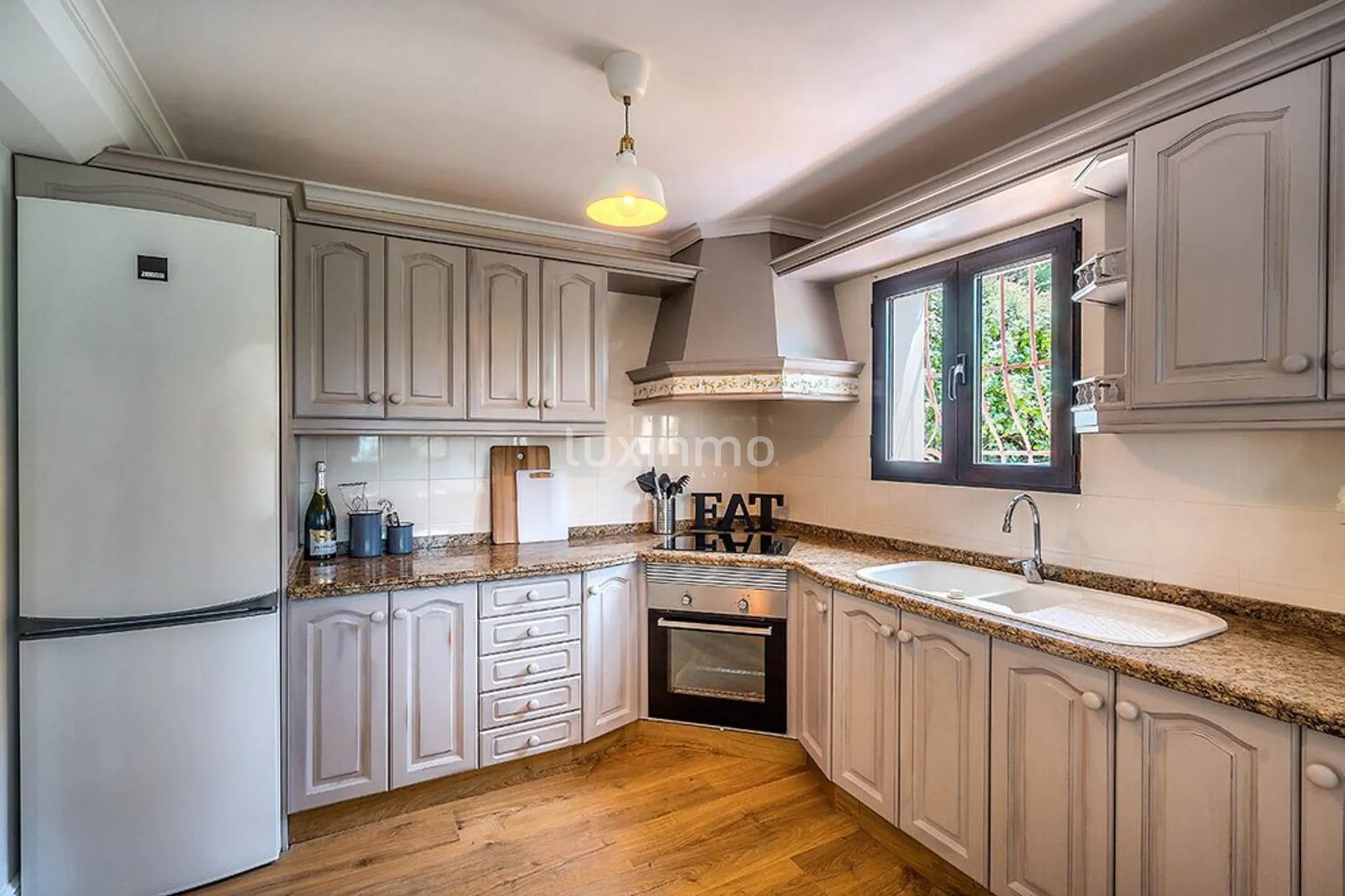 Koselig og romslig villa til salgs i Javea Montgo-området — photo 9