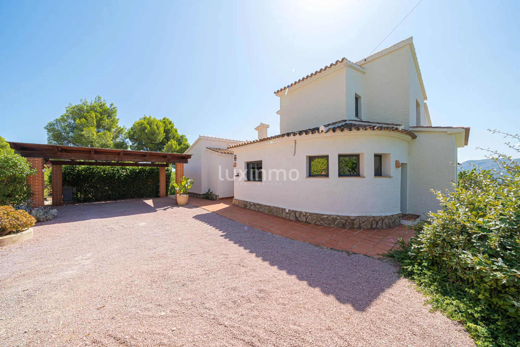 Przytulna i przestronna willa na sprzedaż w rejonie Javea Montgo — photo 3