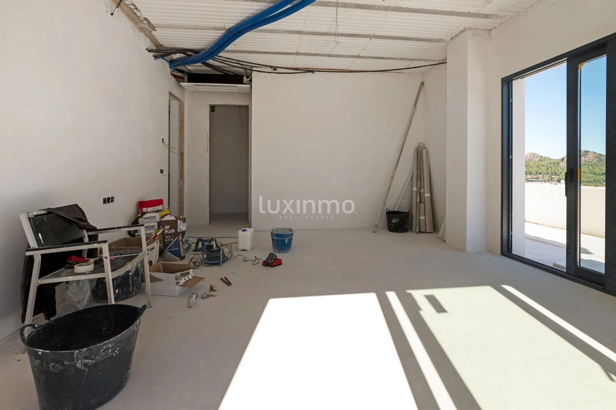 Modern spacious villa for sale in Pedreguer — photo 26