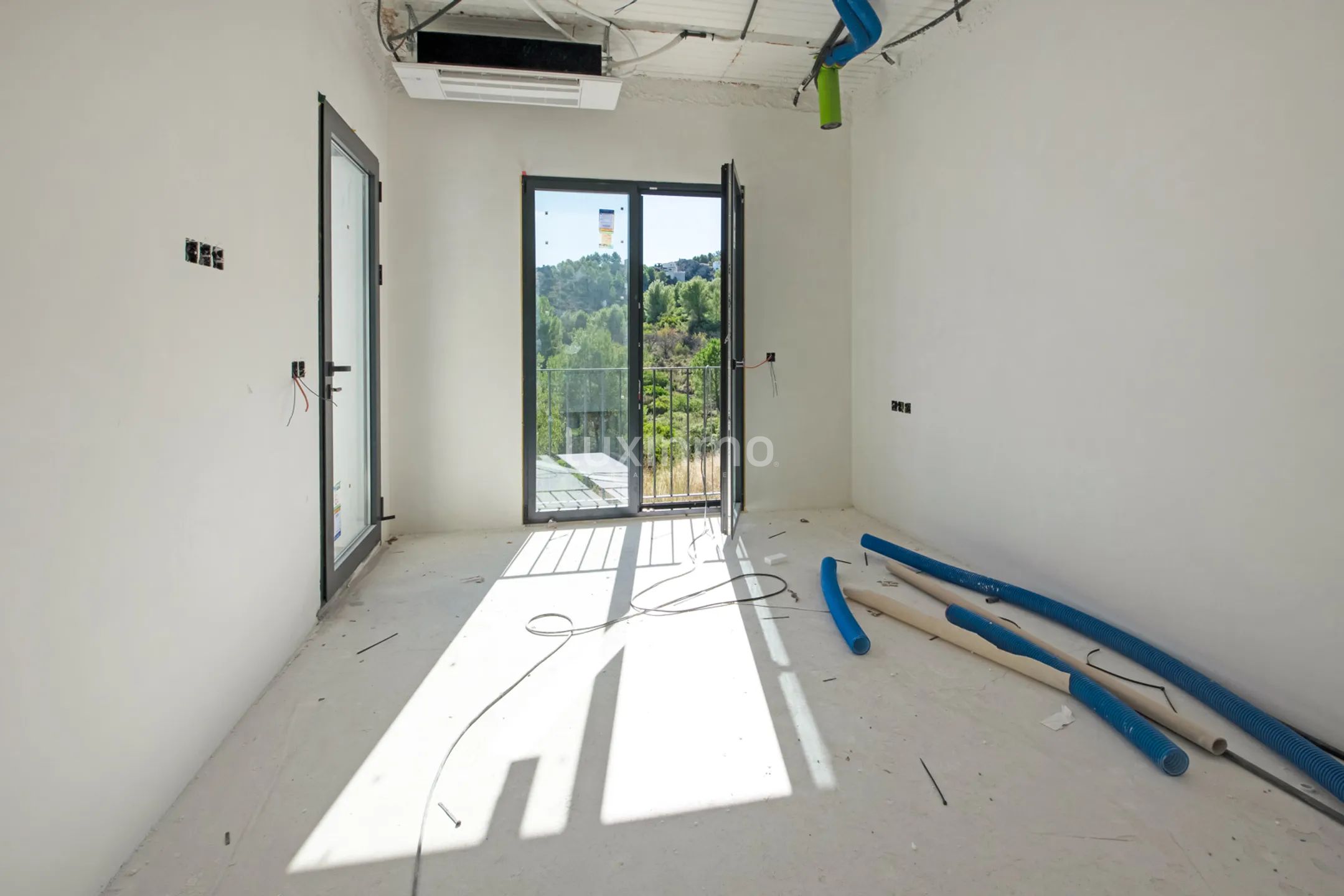 Modern spacious villa for sale in Pedreguer — photo 28