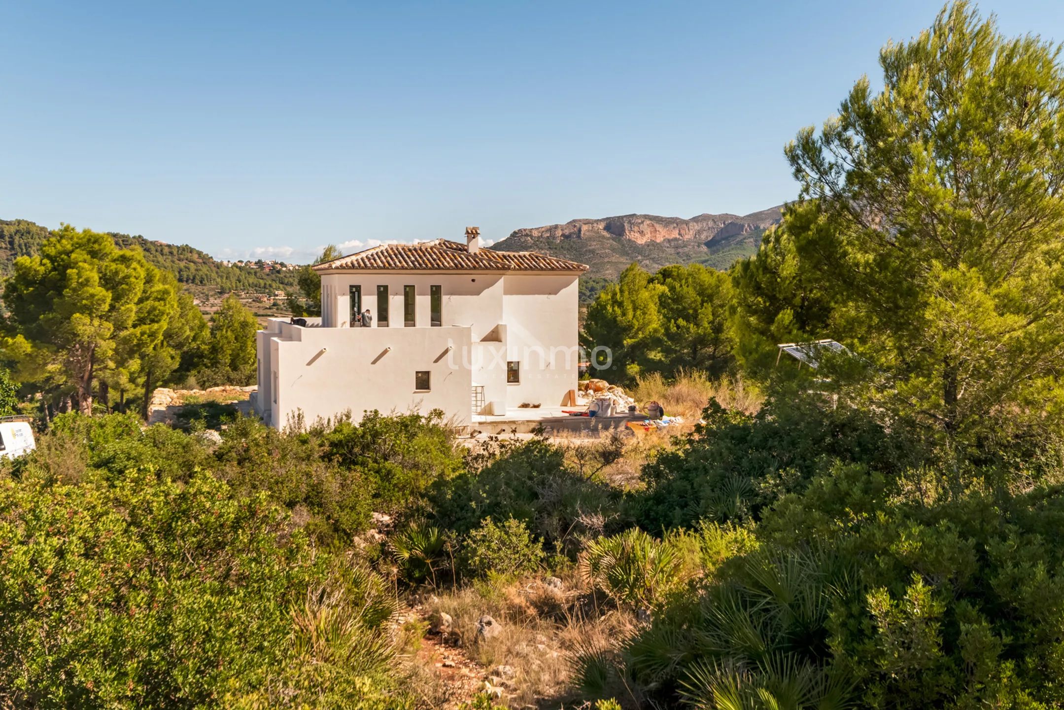 Modern spacious villa for sale in Pedreguer — photo 4