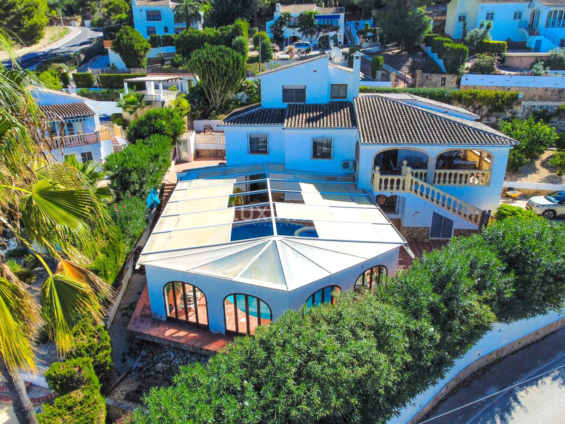 Прекрасная и солнечная вилла недалеко от Хавеи — photo 61