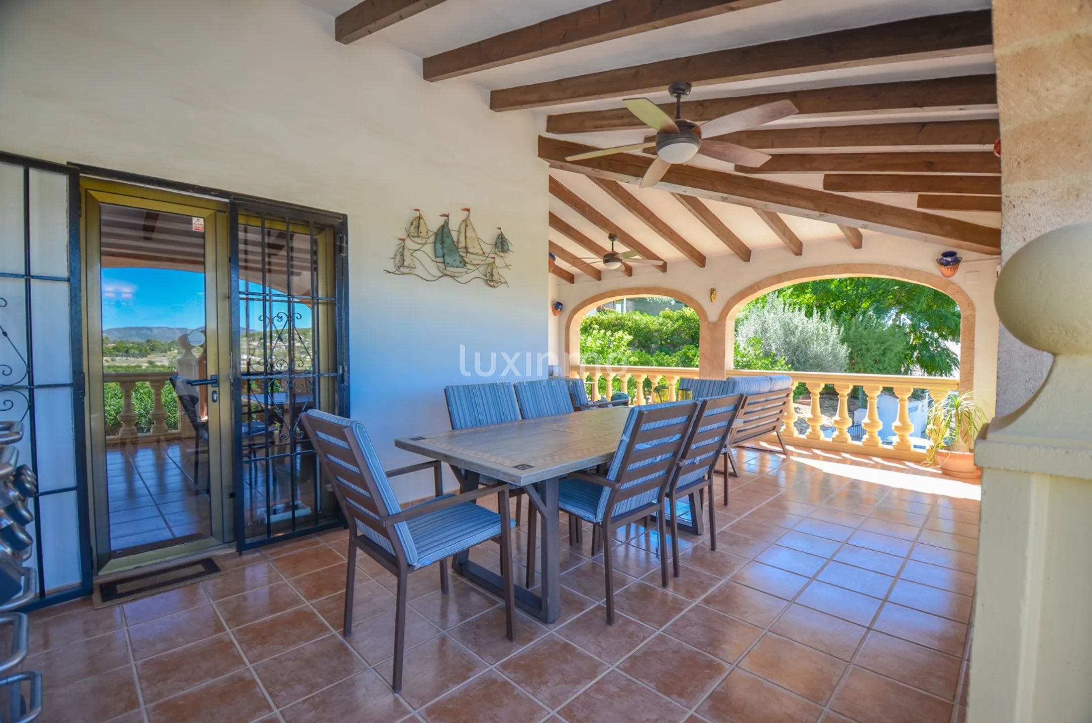 Прекрасная и солнечная вилла недалеко от Хавеи — photo 55