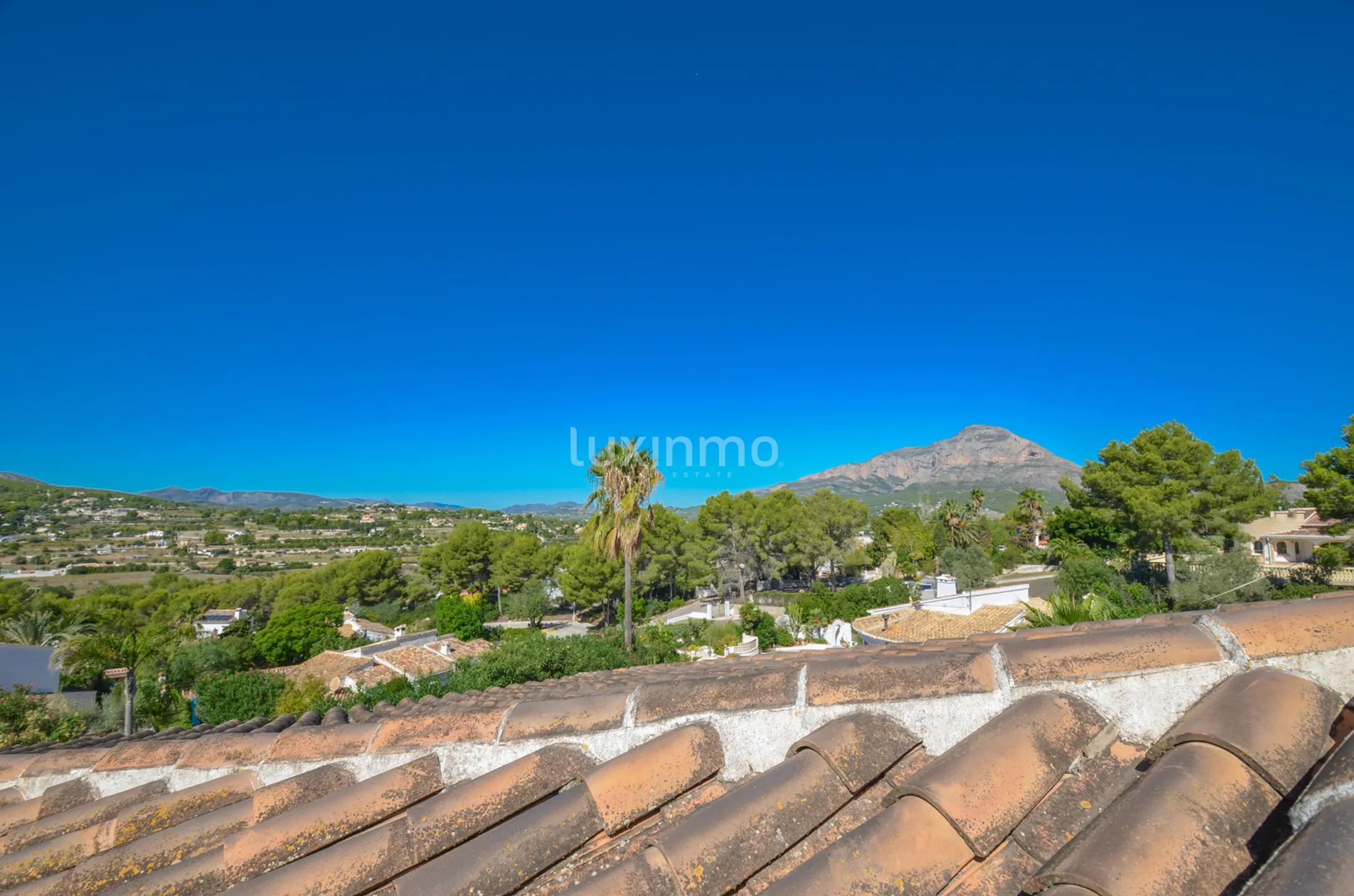 Прекрасная и солнечная вилла недалеко от Хавеи — photo 65