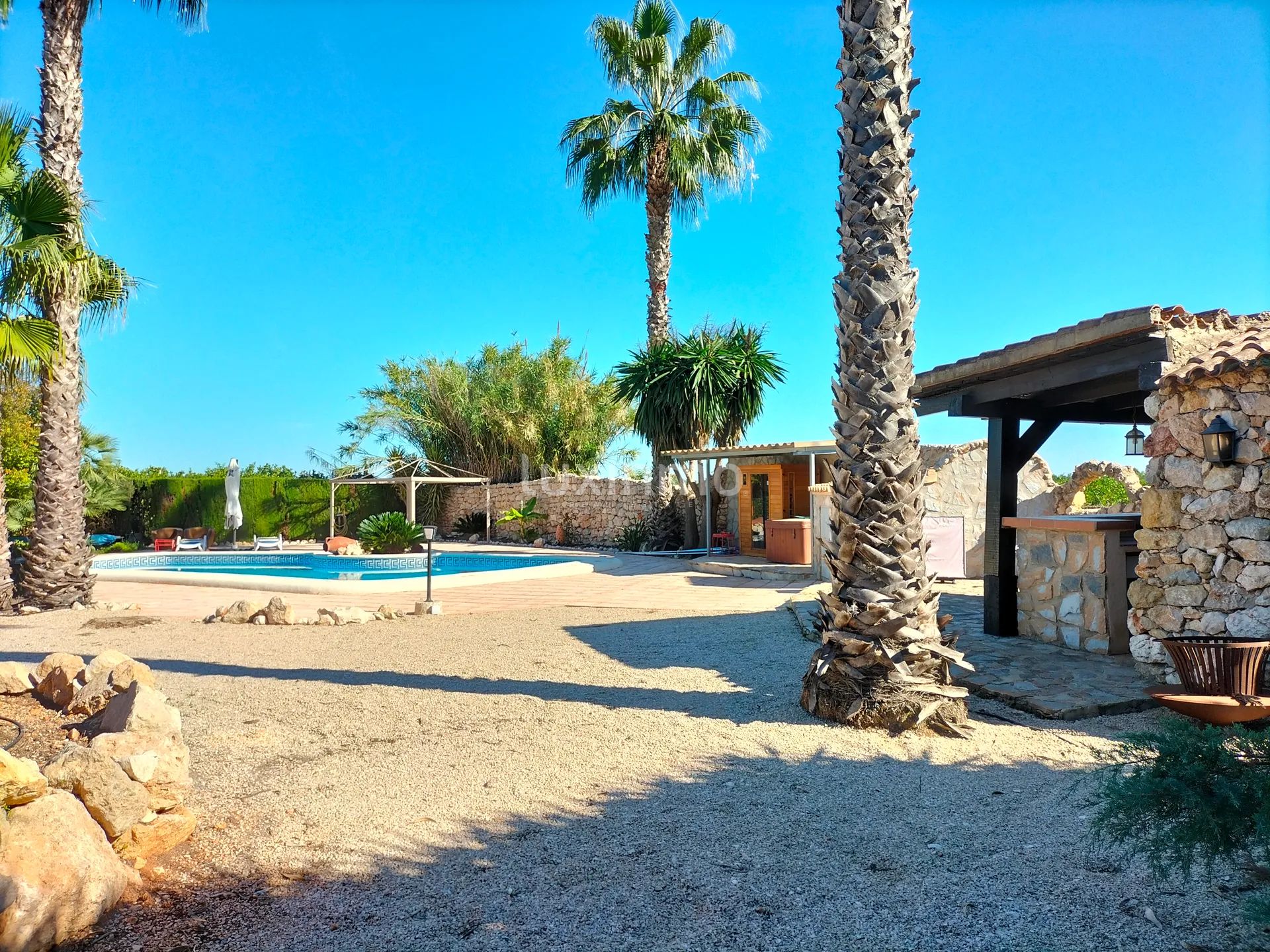 Well maintained finca with lots of charm and privacy — photo 4
