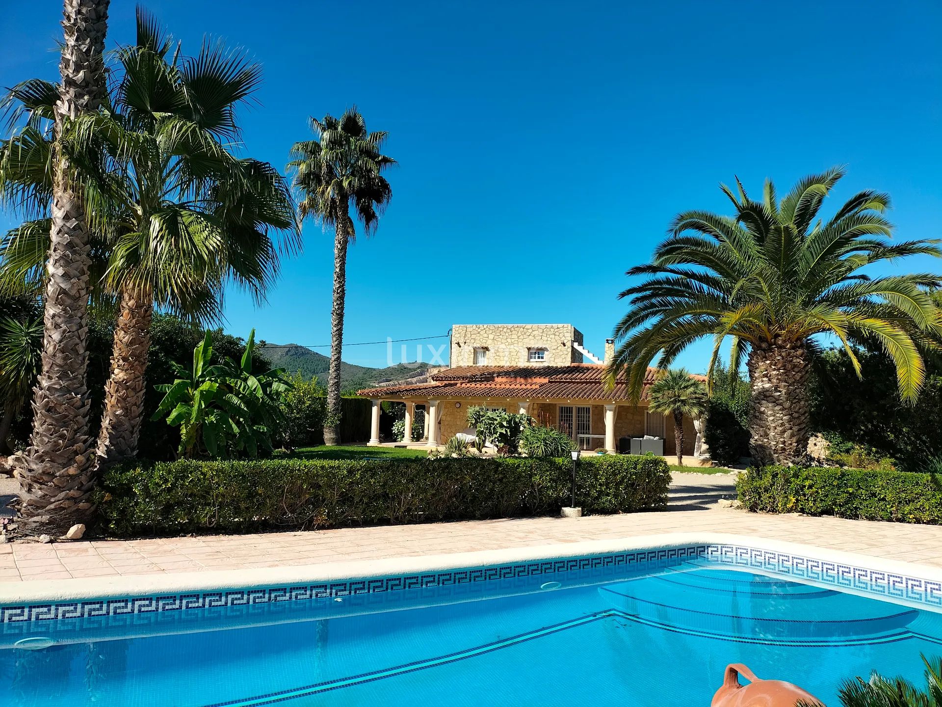 Well maintained finca with lots of charm and privacy — photo 1
