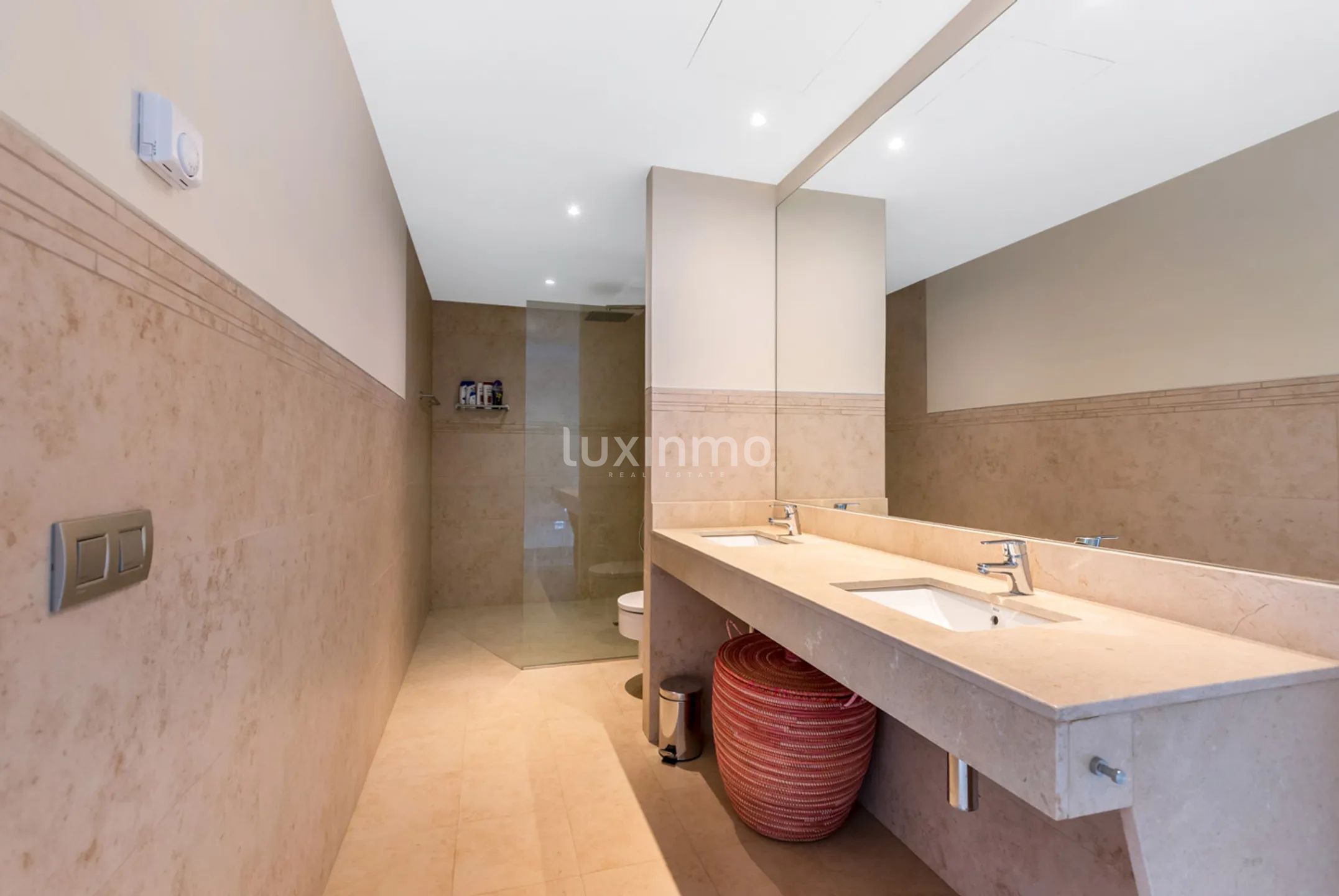 Louer un appartement avec vue sur la mer à Mascarat Beach Altea — photo 40