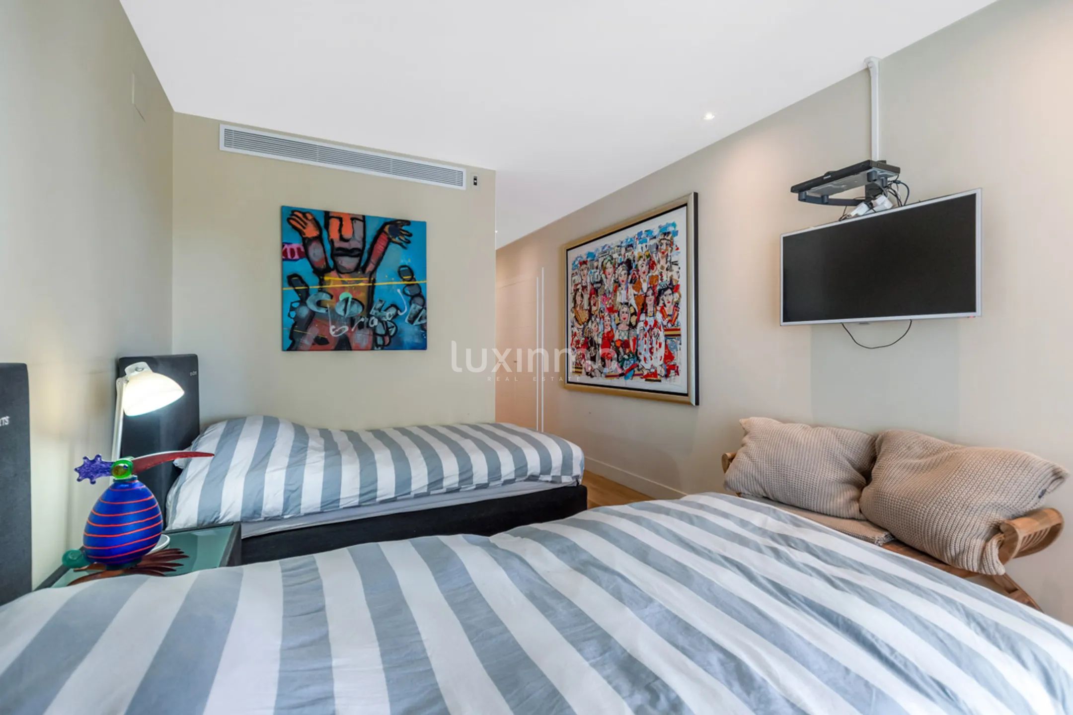 Louer un appartement avec vue sur la mer à Mascarat Beach Altea — photo 8