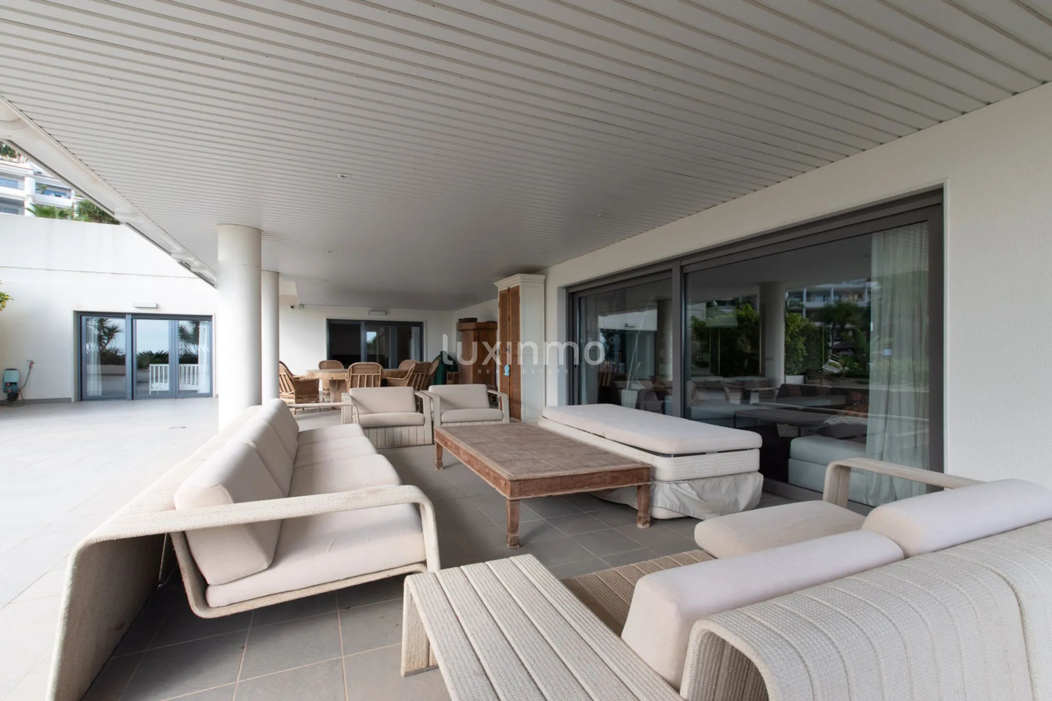 Louer un appartement avec vue sur la mer à Mascarat Beach Altea — photo 31