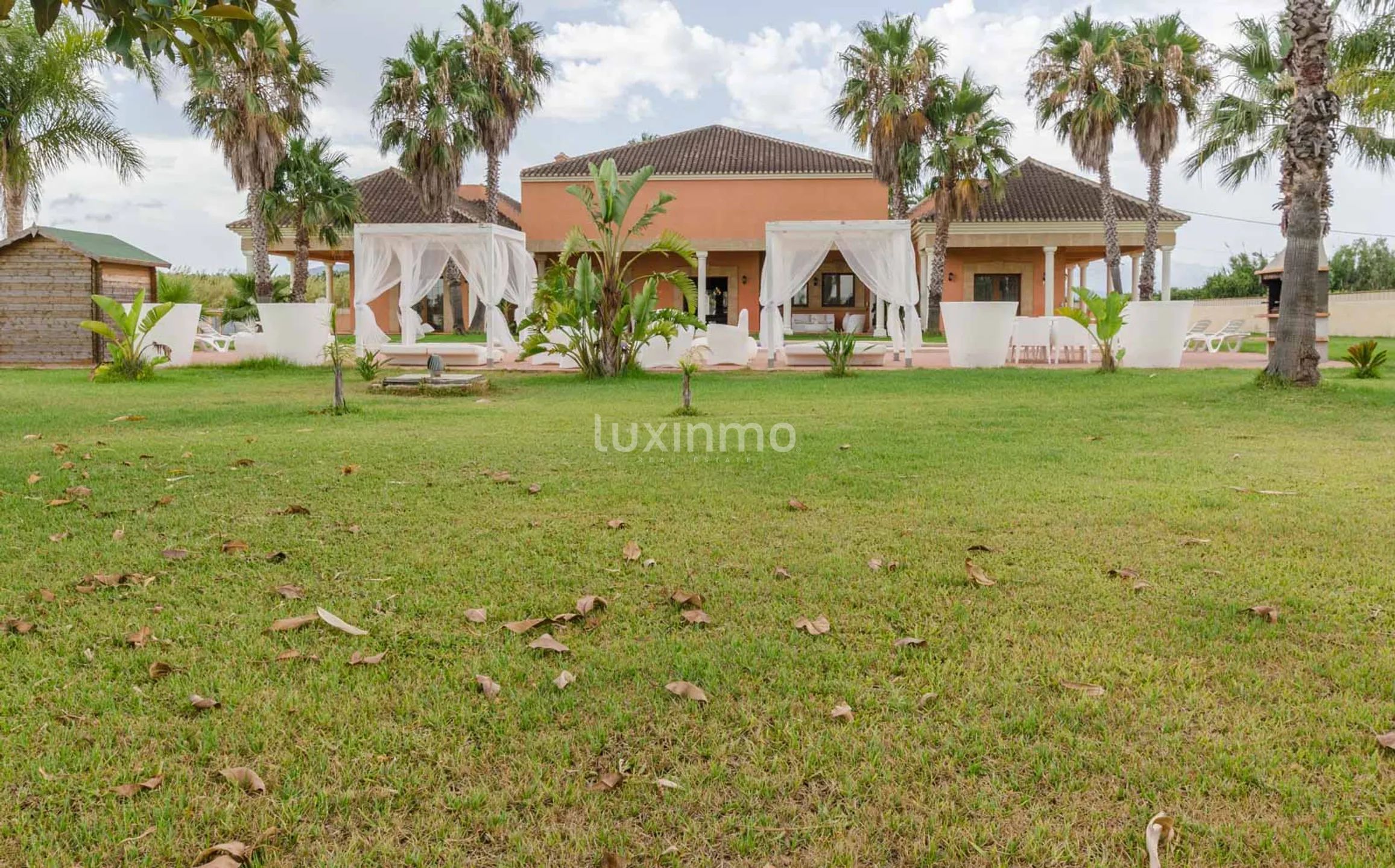 One-storey luxury villa in Denia — photo 5