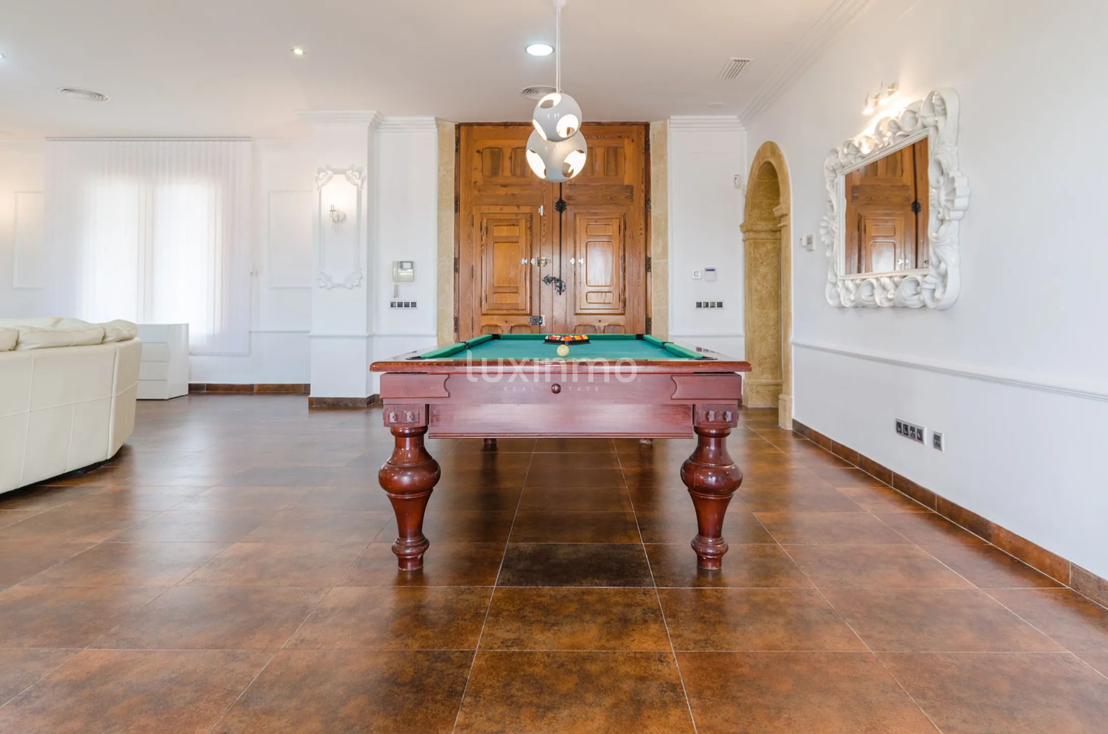 One-storey luxury villa in Denia — photo 13