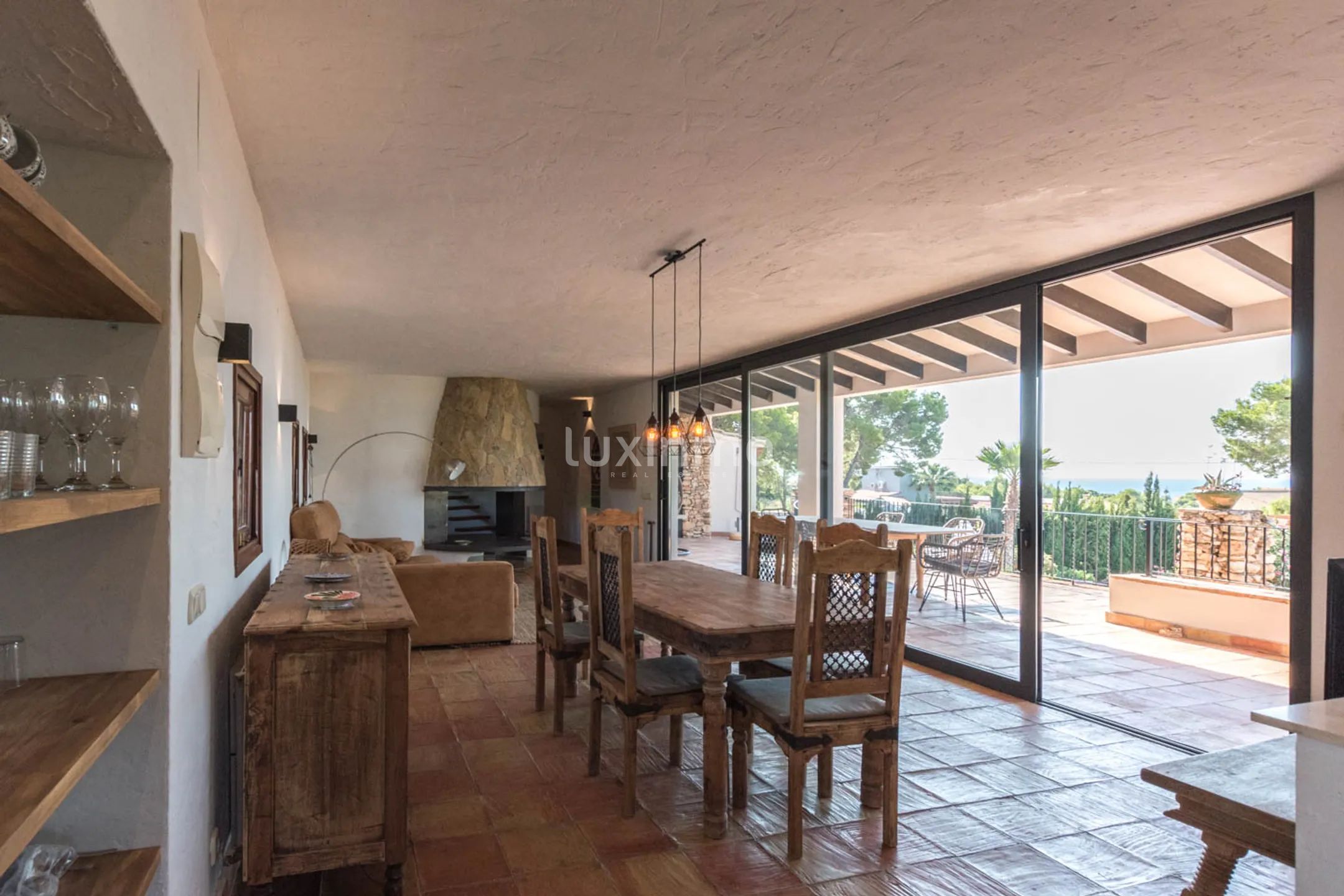 Rustic detached house with stunning sea and mountain views — photo 12