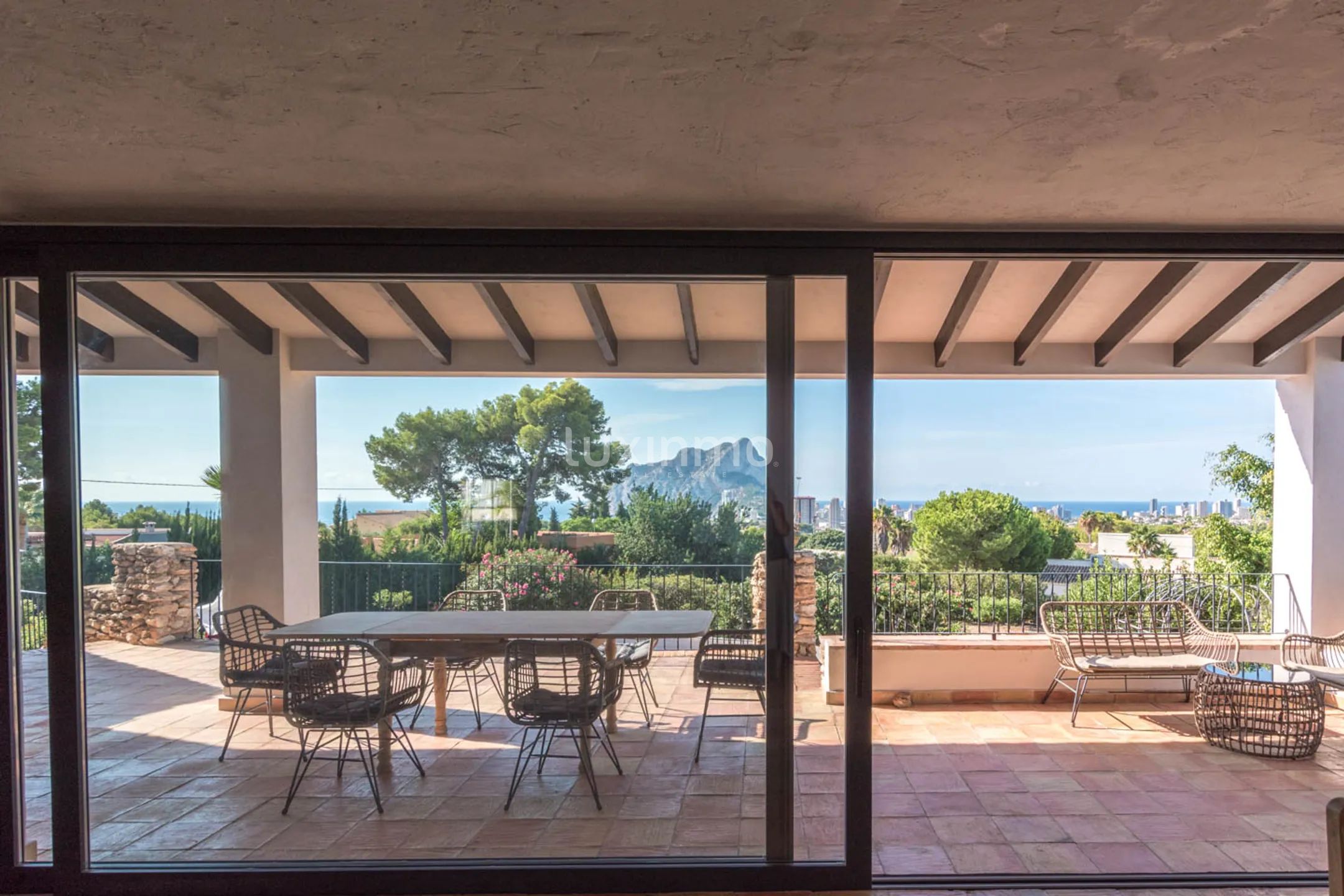 Rustic detached house with stunning sea and mountain views — photo 14