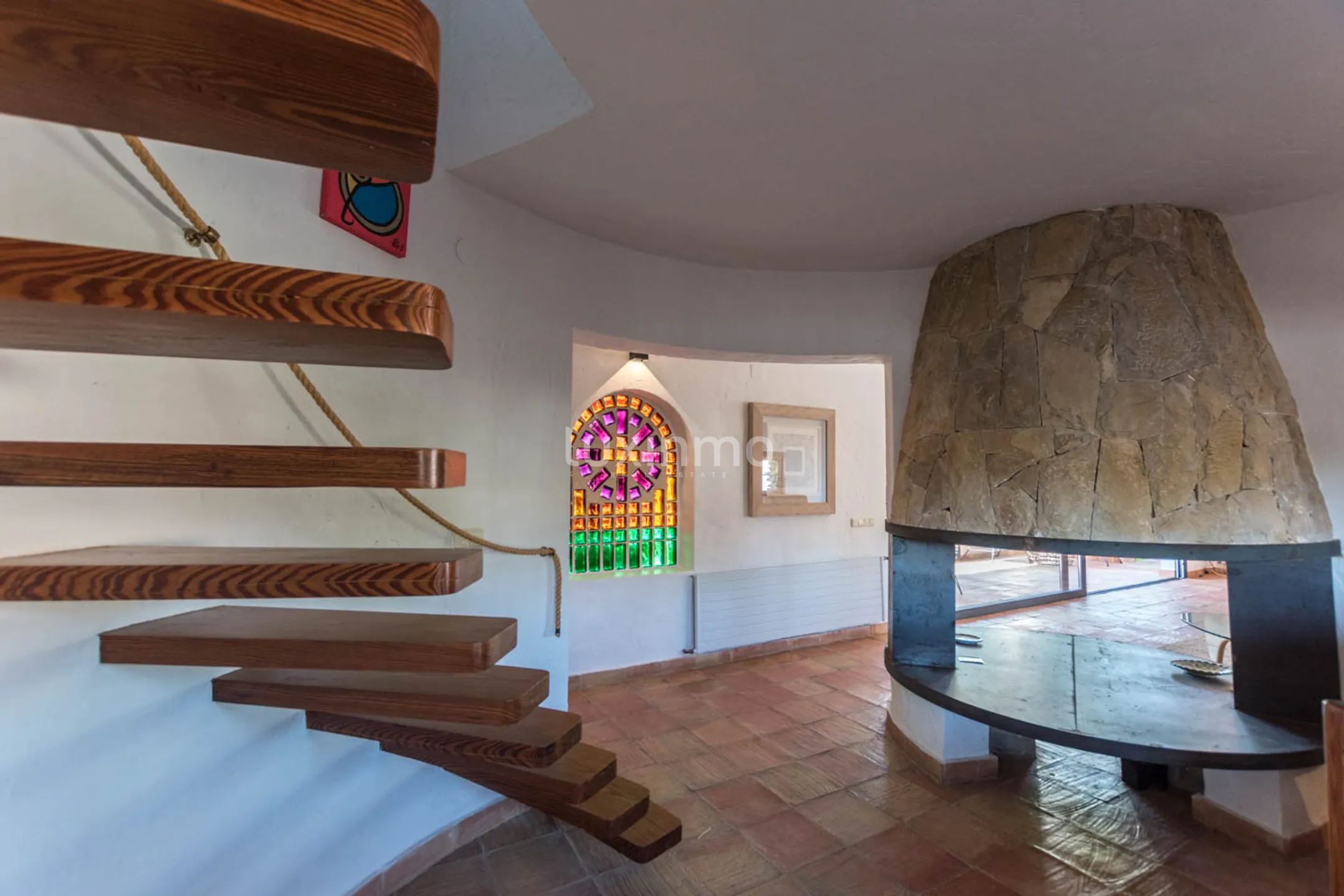 Rustic detached house with stunning sea and mountain views — photo 20