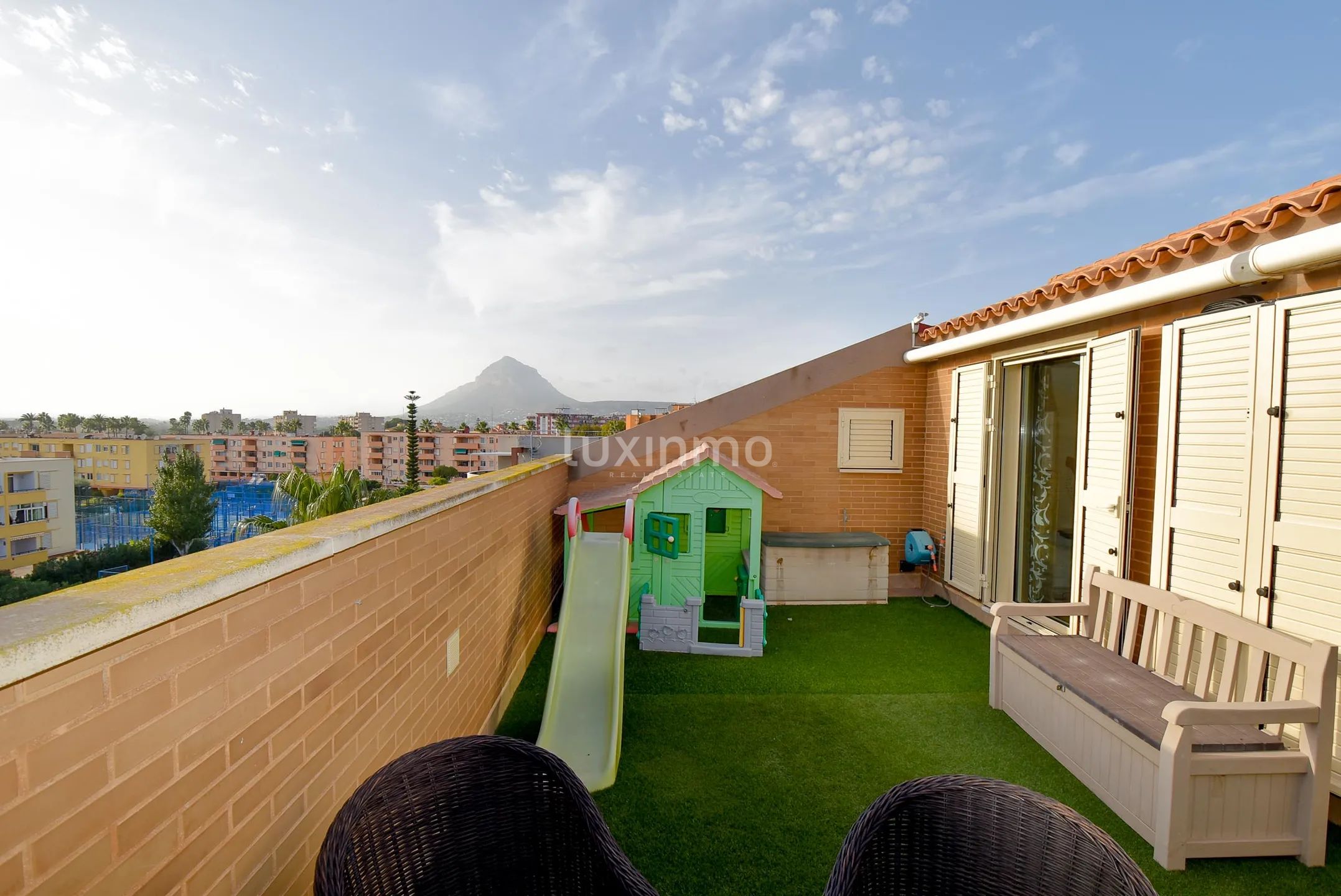 Luxury penthouse for sale with frontal sea views in Javea — photo 36