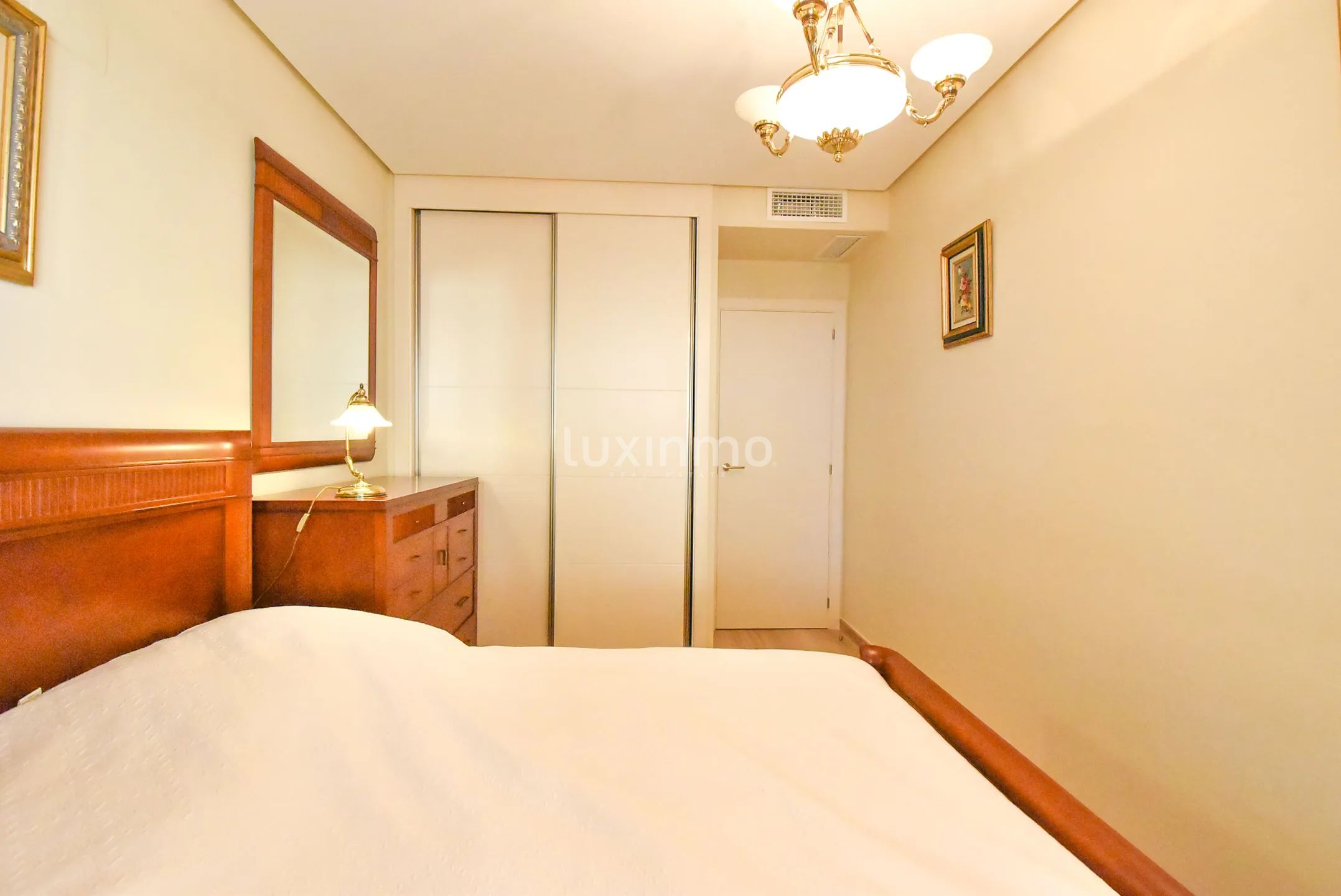 Luxury penthouse for sale with frontal sea views in Javea — photo 25