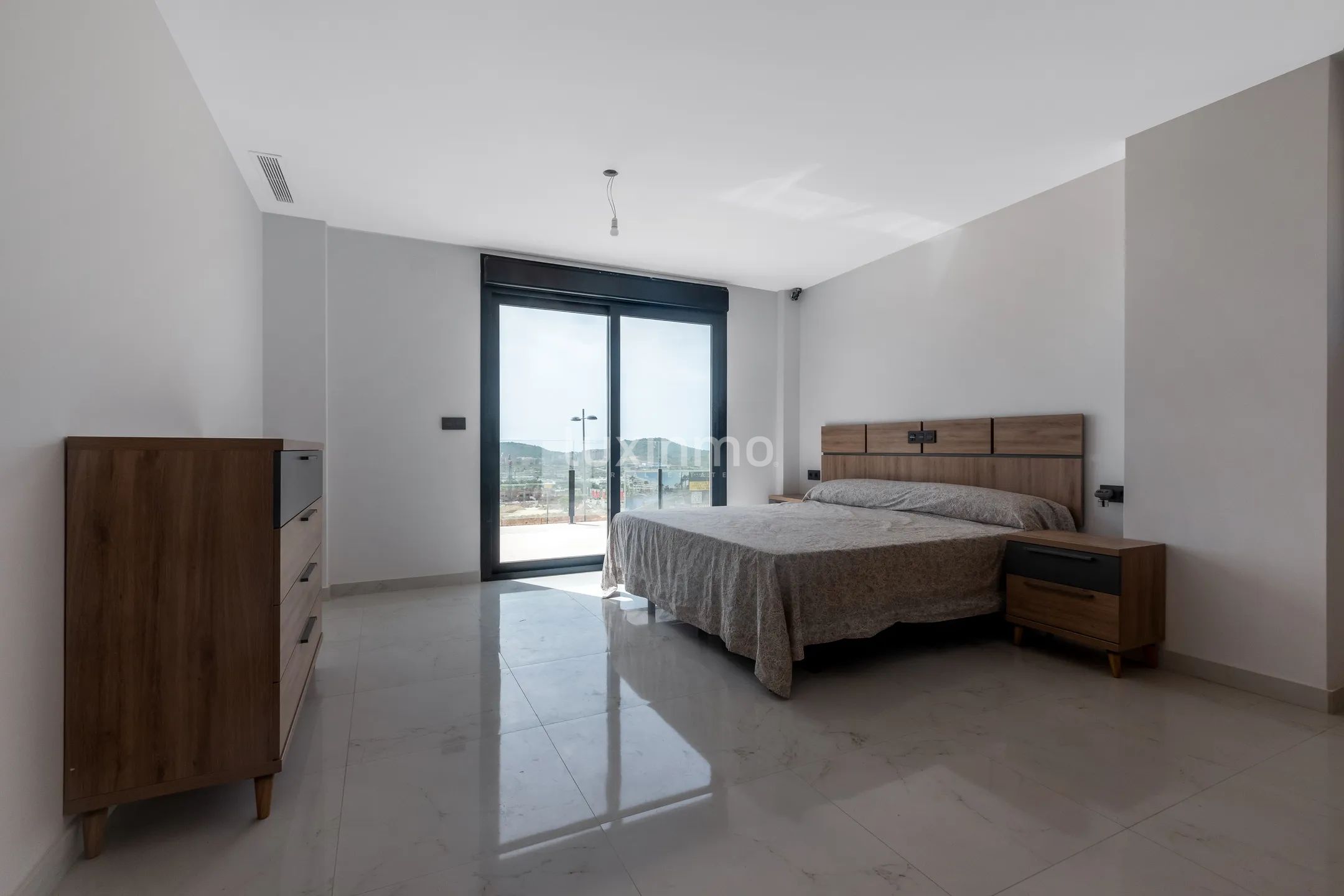 Vakker villa med basseng i Finestrat til leie — photo 16