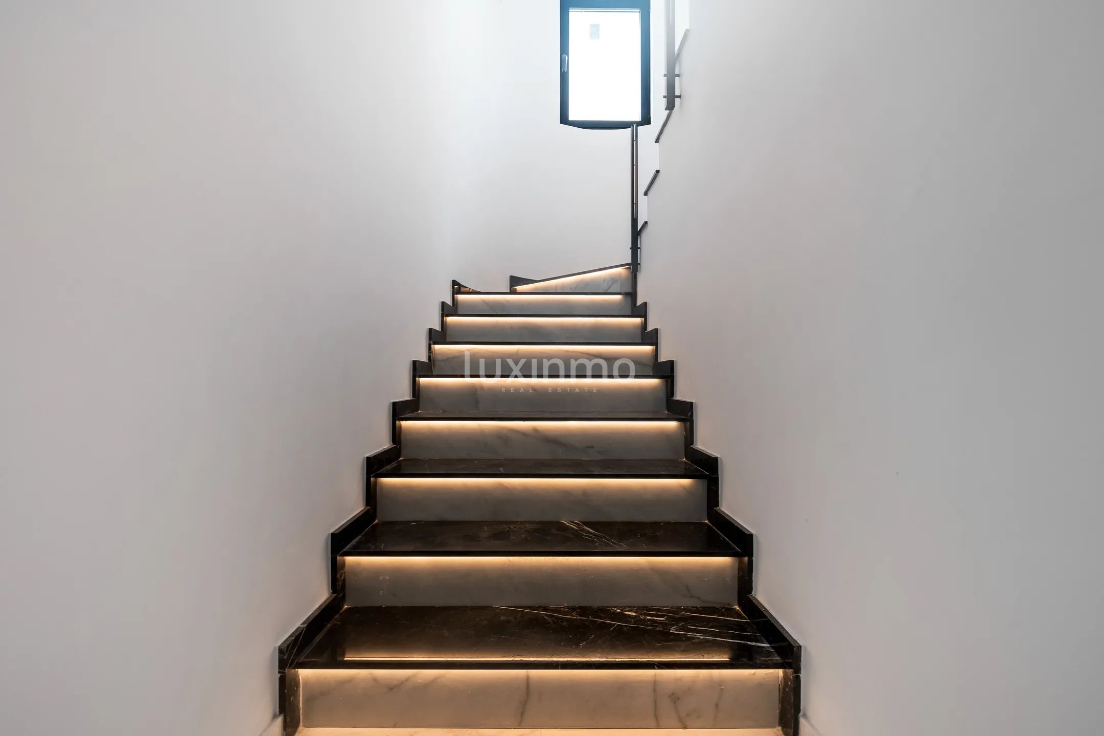 Vakker villa med basseng i Finestrat til leie — photo 8