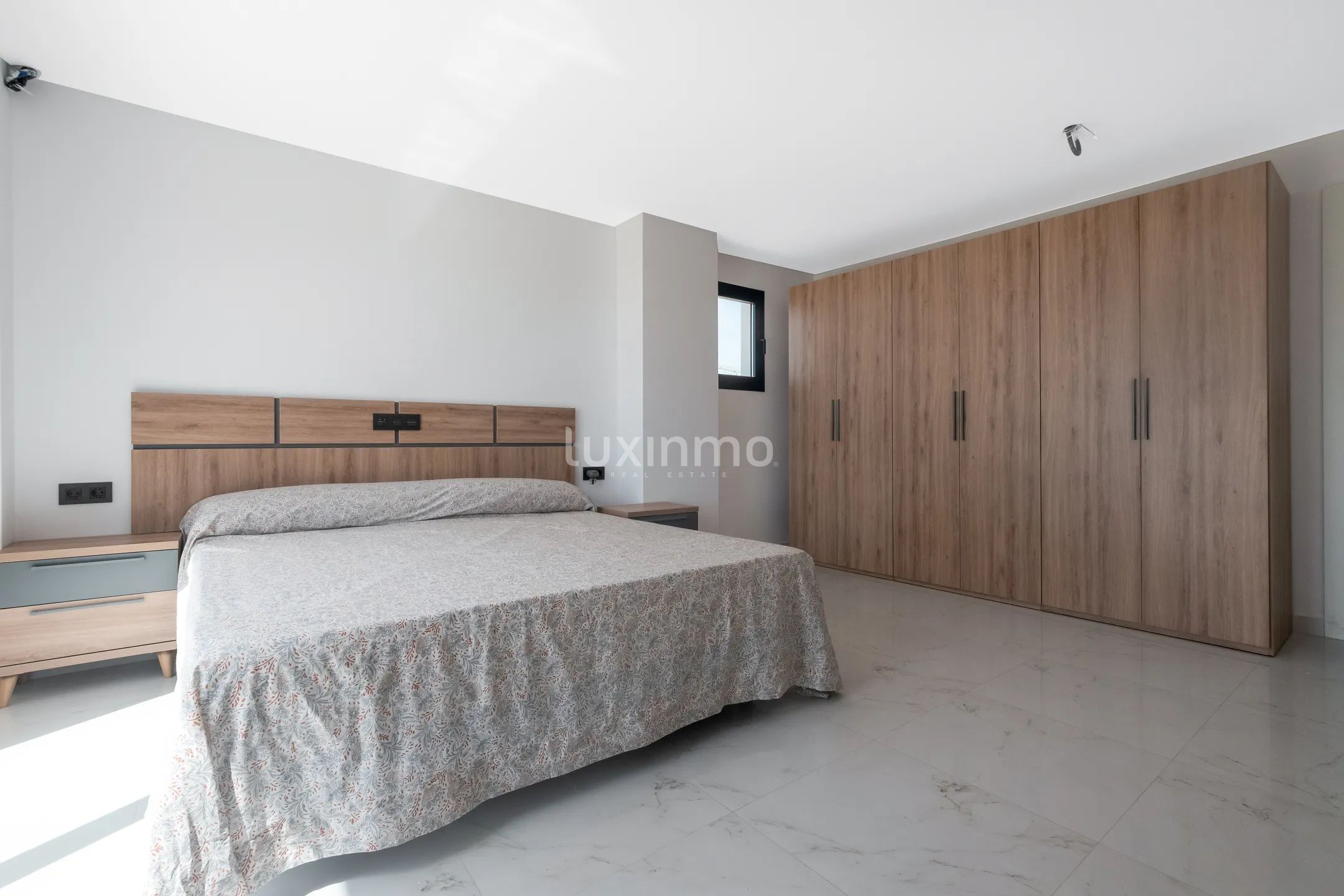 Vakker villa med basseng i Finestrat til leie — photo 15