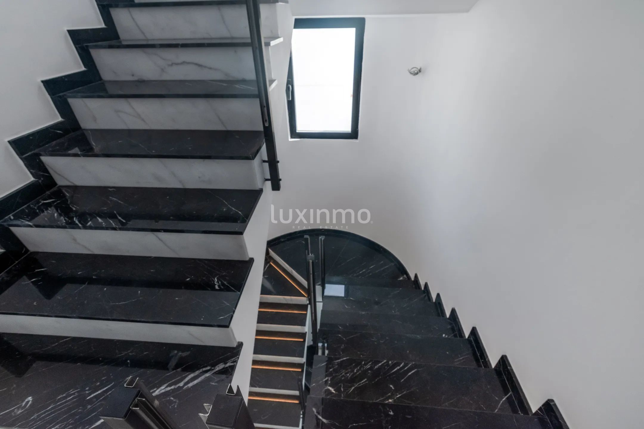 Vakker villa med basseng i Finestrat til leie — photo 21