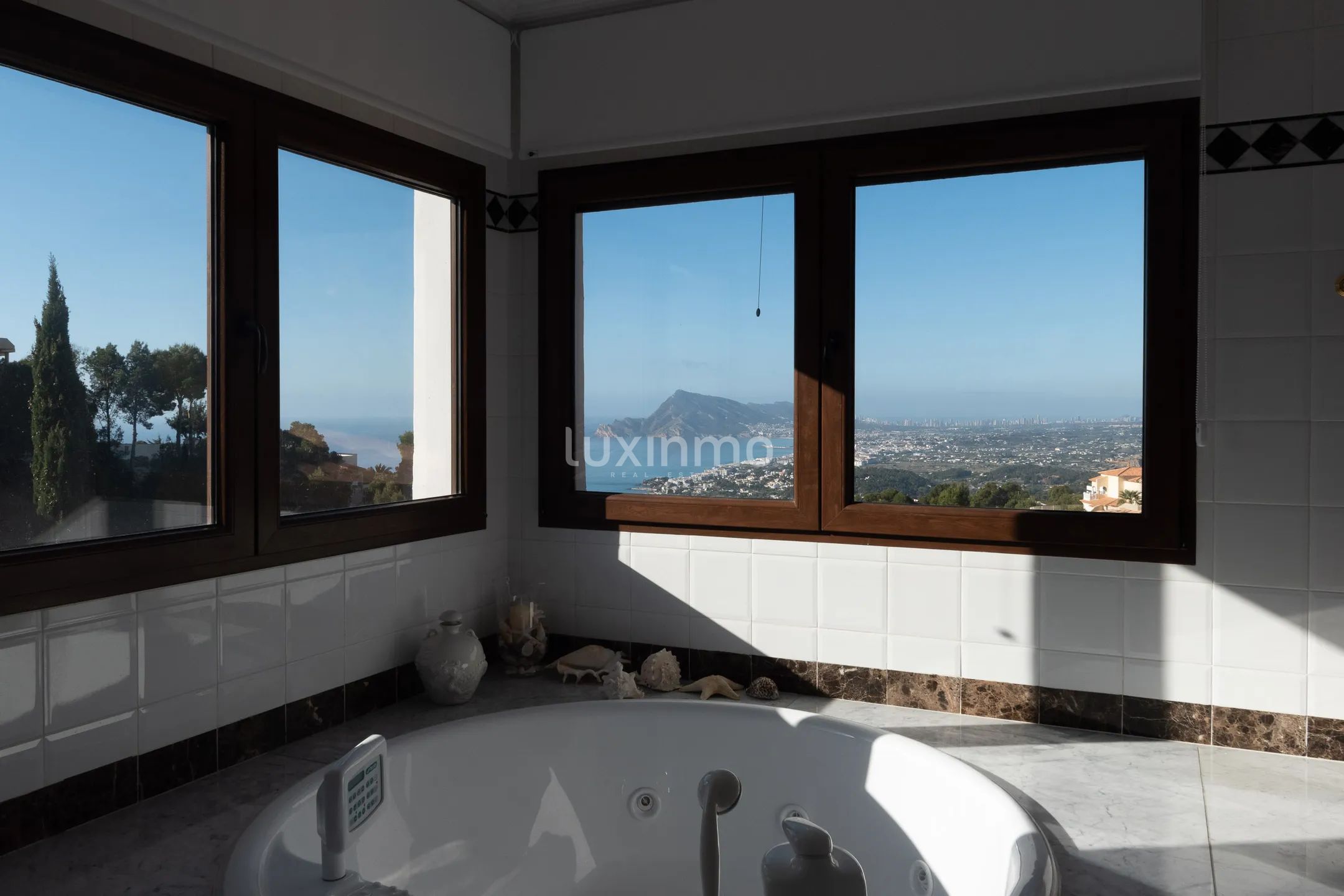 Villa til salgs med havutsikt i Sierra de Altea — photo 29