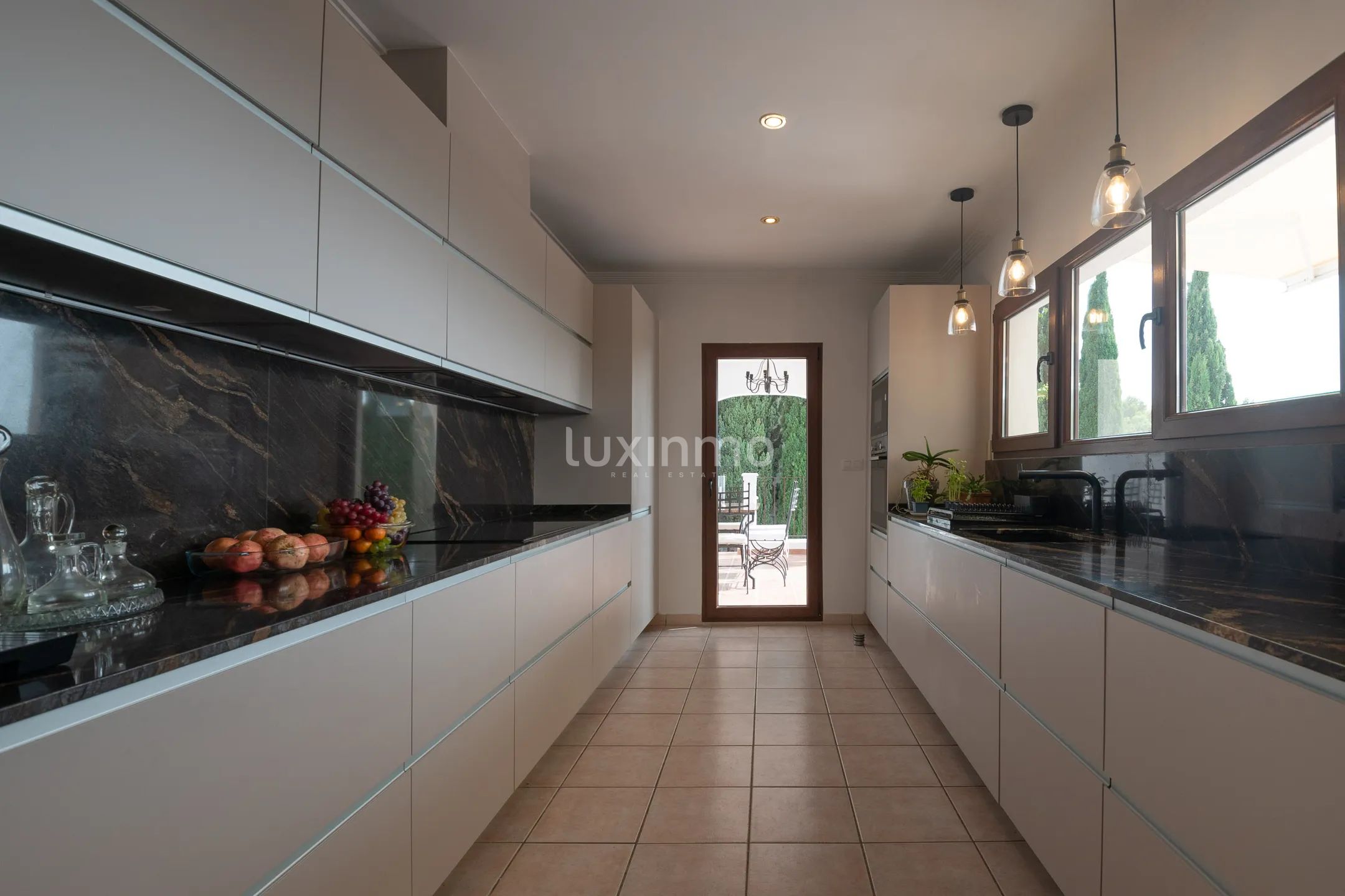 Villa til salgs med havutsikt i Sierra de Altea — photo 11
