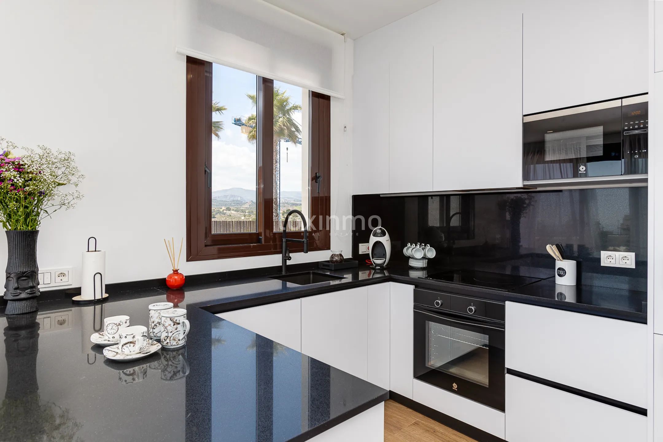 Detached Villa in Finestrat with Sea and Mountain views — photo 8