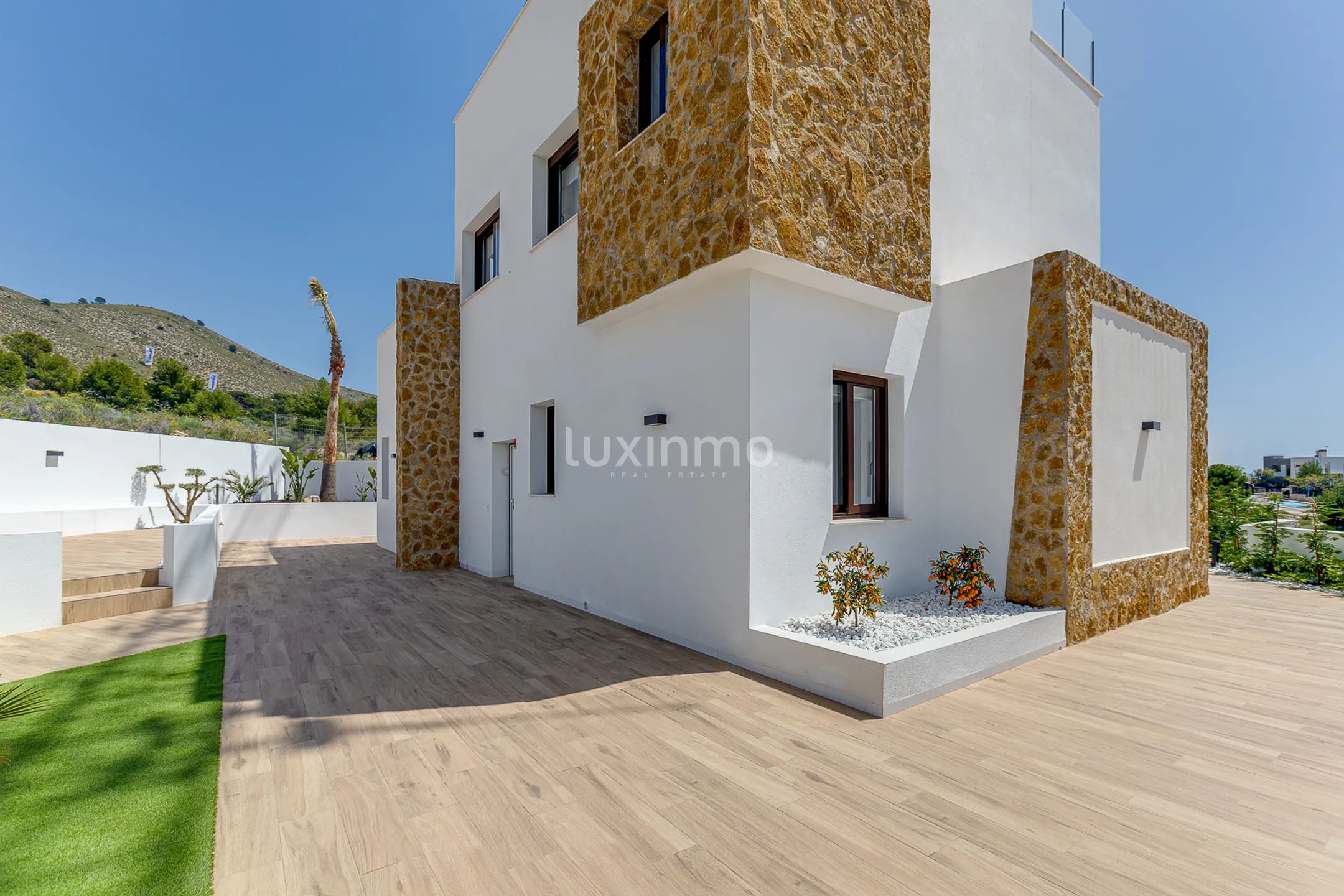 Detached Villa in Finestrat with Sea and Mountain views — photo 19