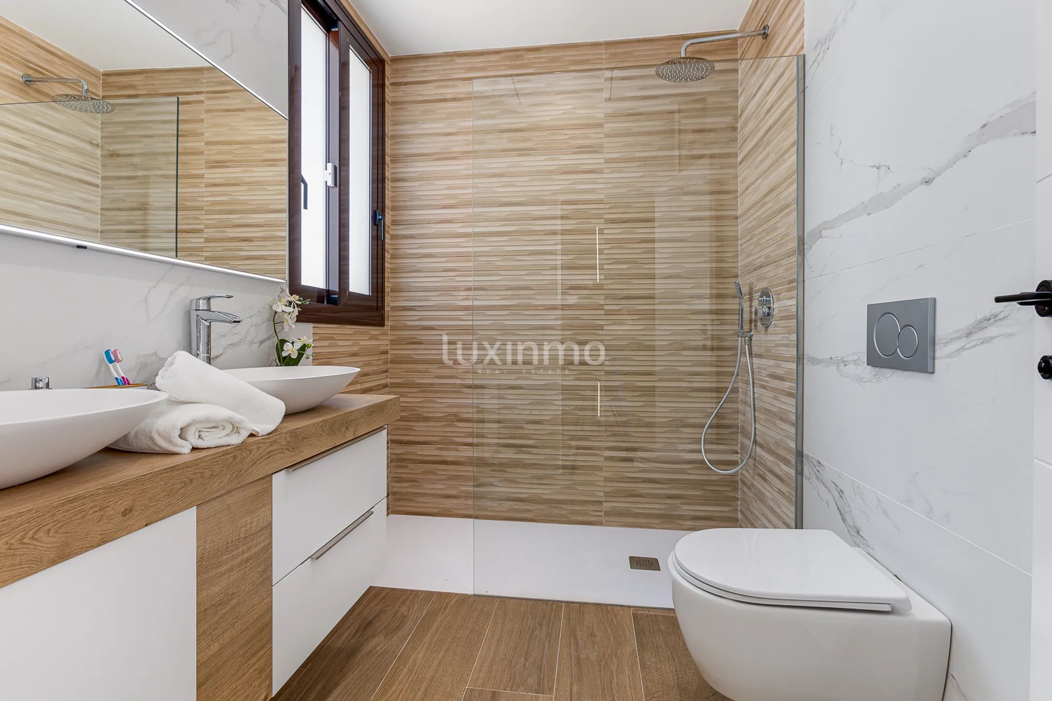 Detached Villa in Finestrat with Sea and Mountain views — photo 12