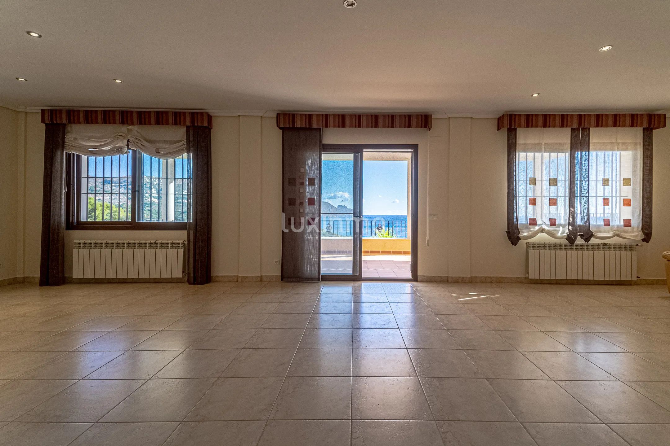 Villa très bien située lumineuse et spacieuse à Altea — photo 16