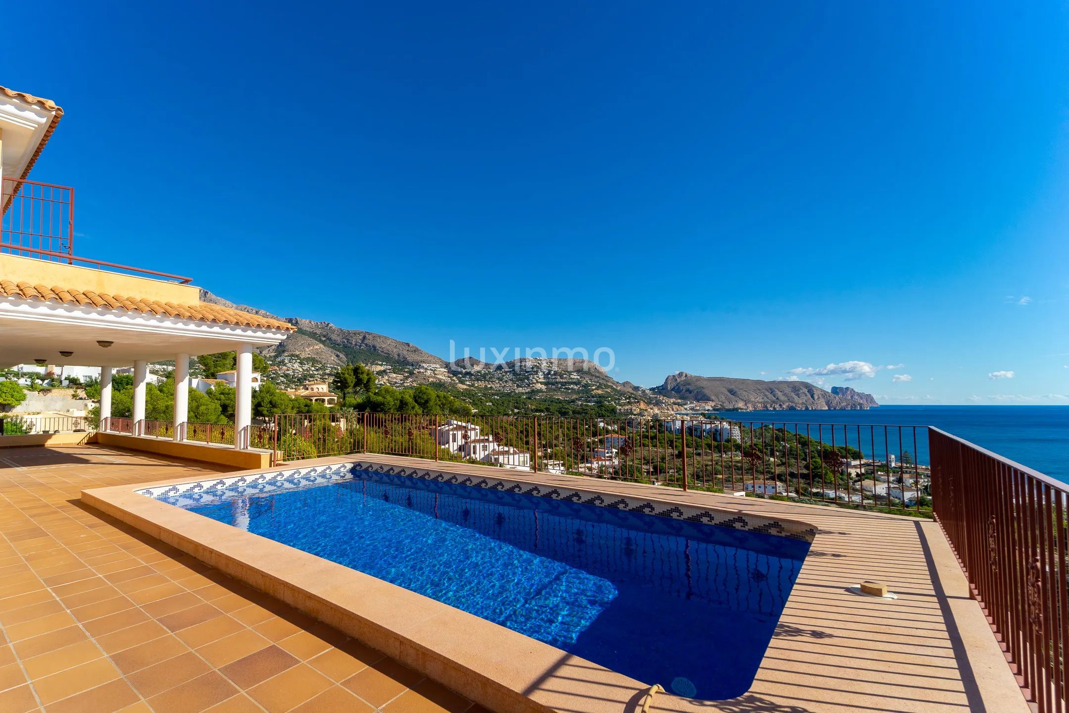Fantastic located lightful and spacious Villa in Altea — photo 6