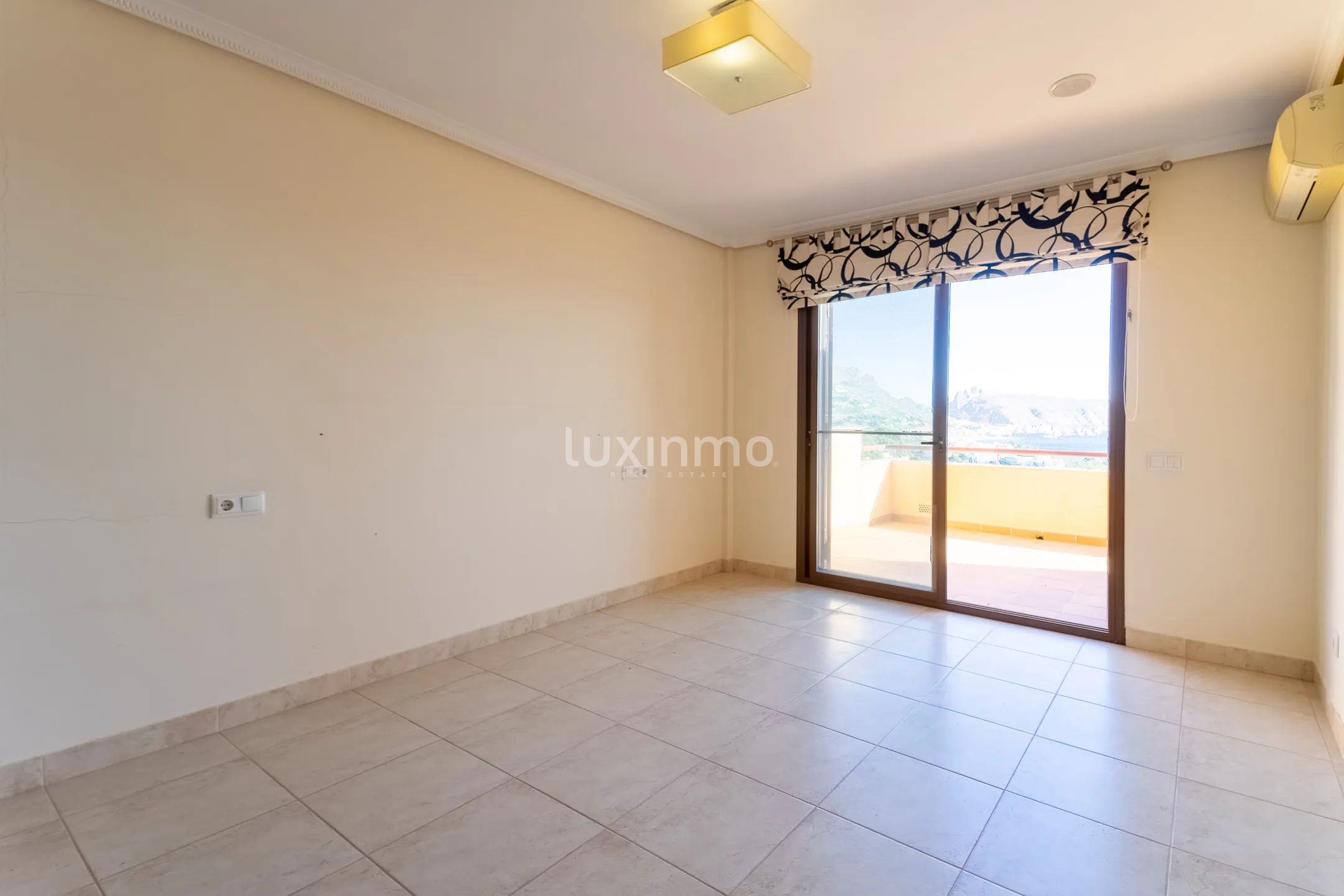 Villa très bien située lumineuse et spacieuse à Altea — photo 31