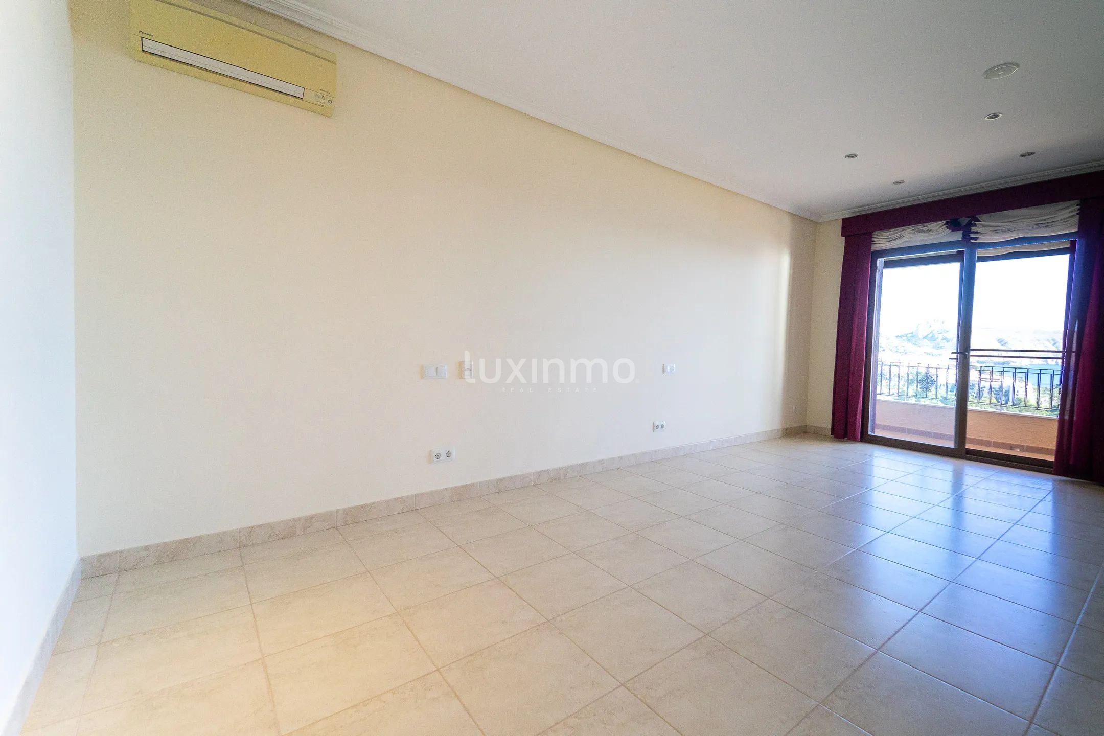 Fantastic located lightful and spacious Villa in Altea — photo 35