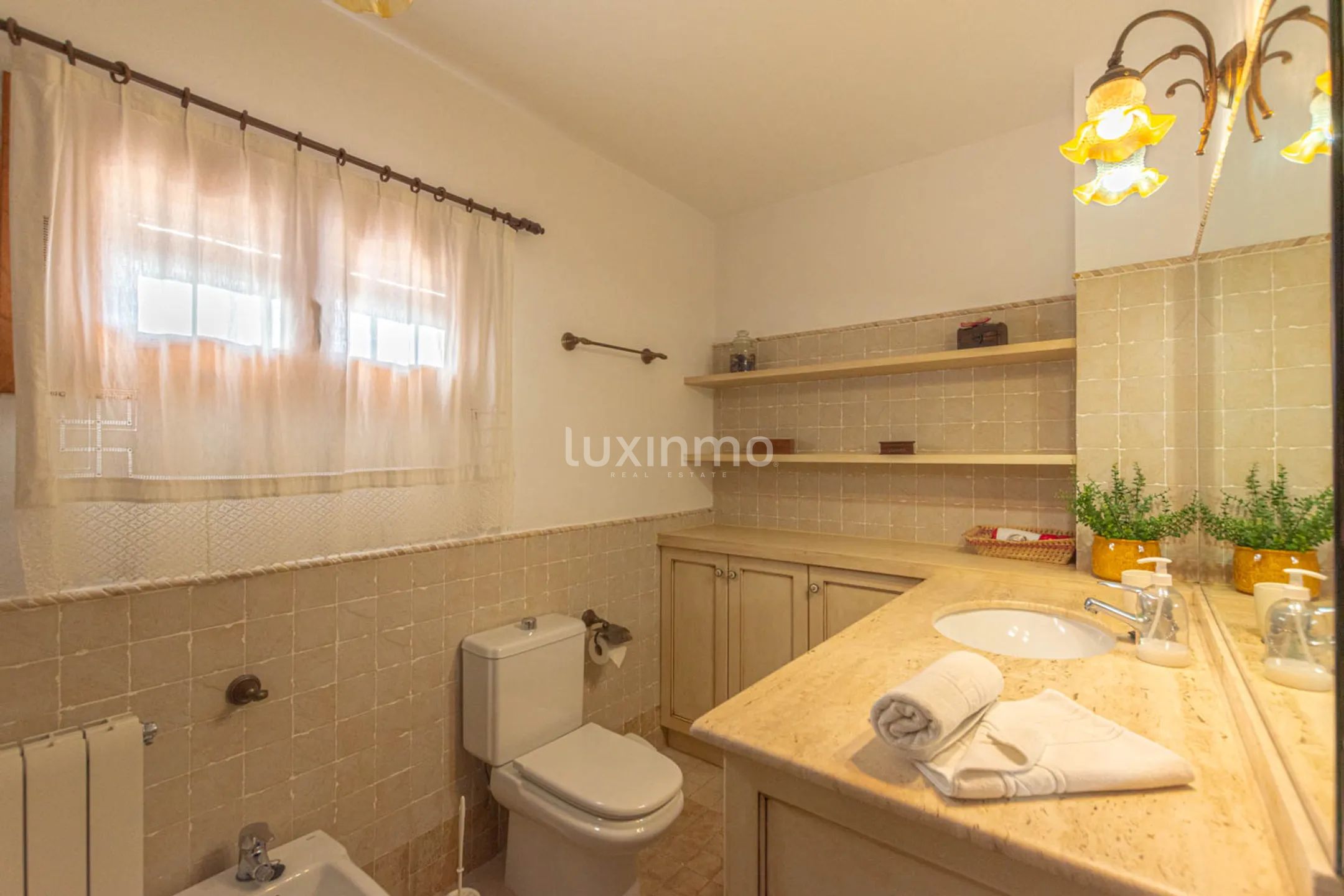 Huis te huur op lange termijn in Pedramala — photo 13