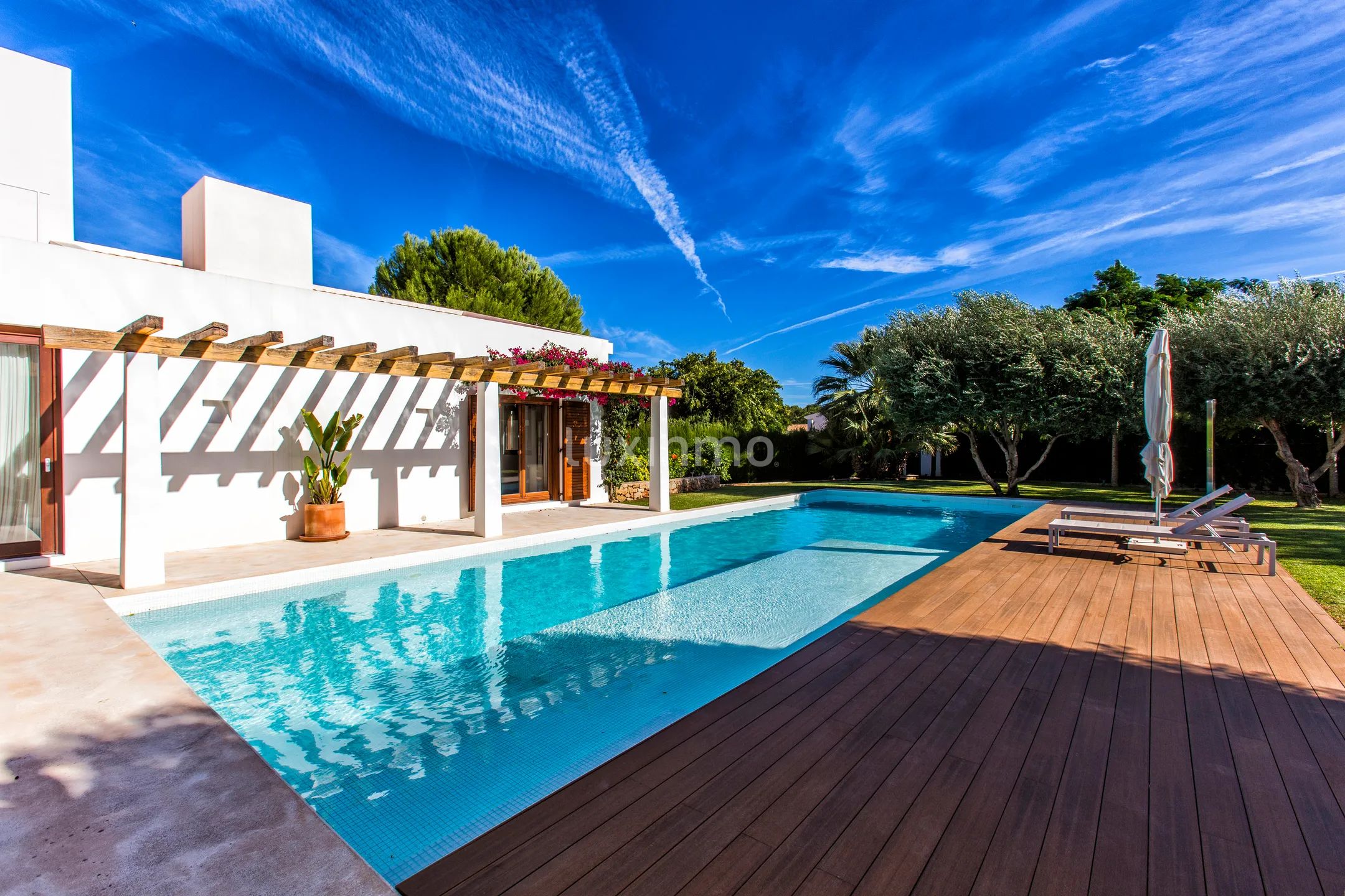 Large Ibicencan style luxury villa — photo 52