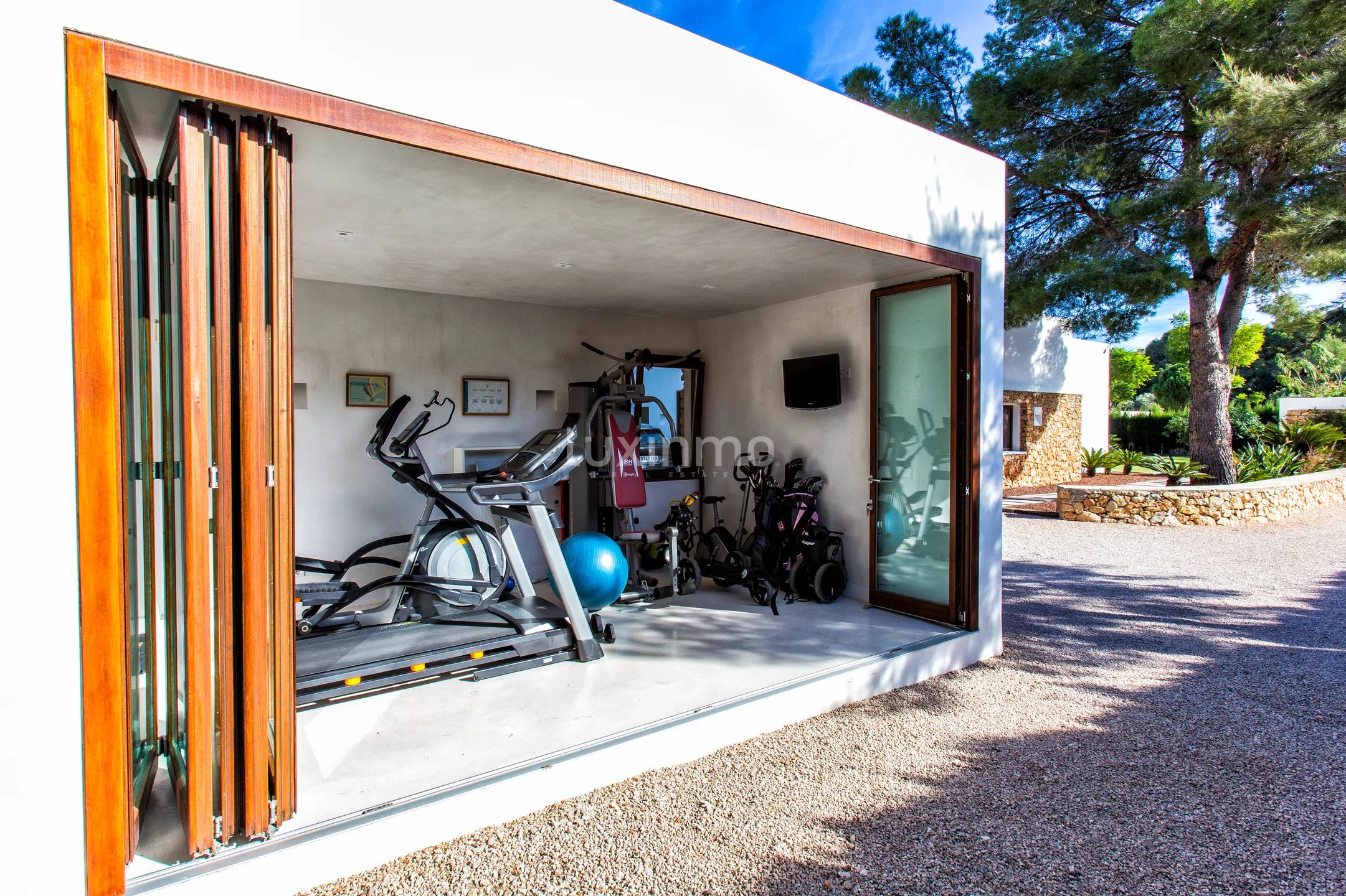 Large Ibicencan style luxury villa — photo 51