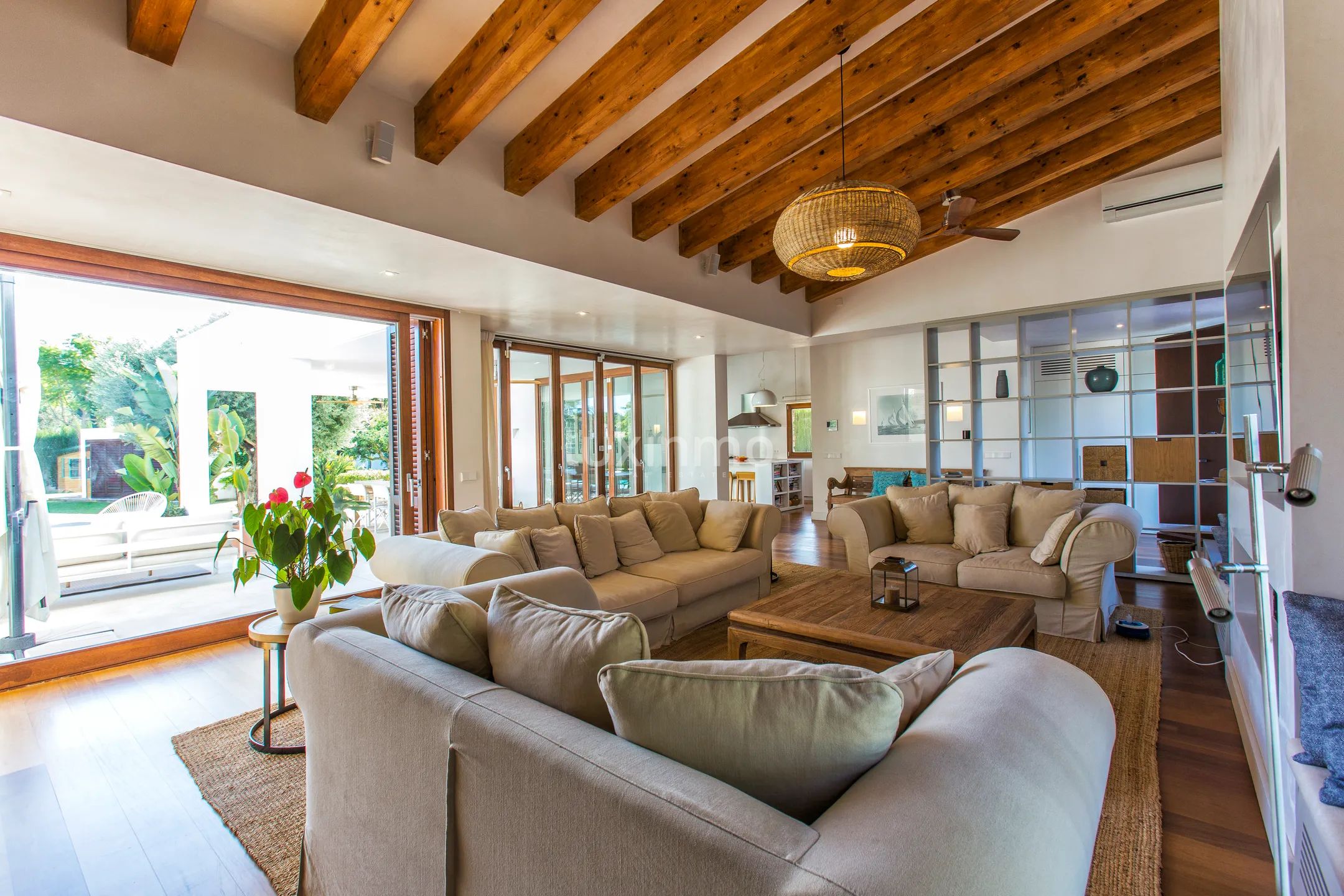 Large Ibicencan style luxury villa — photo 21