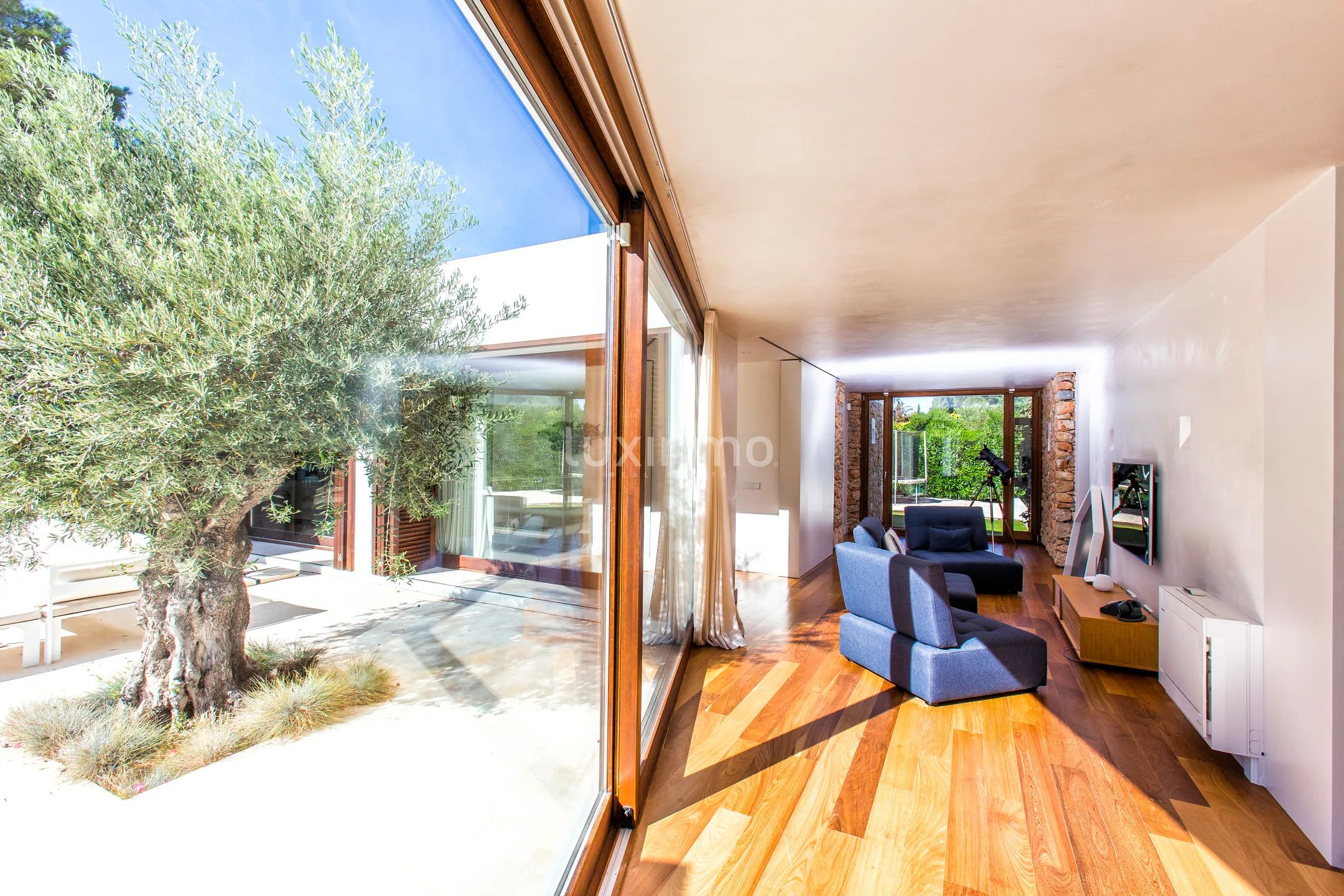 Large Ibicencan style luxury villa — photo 19