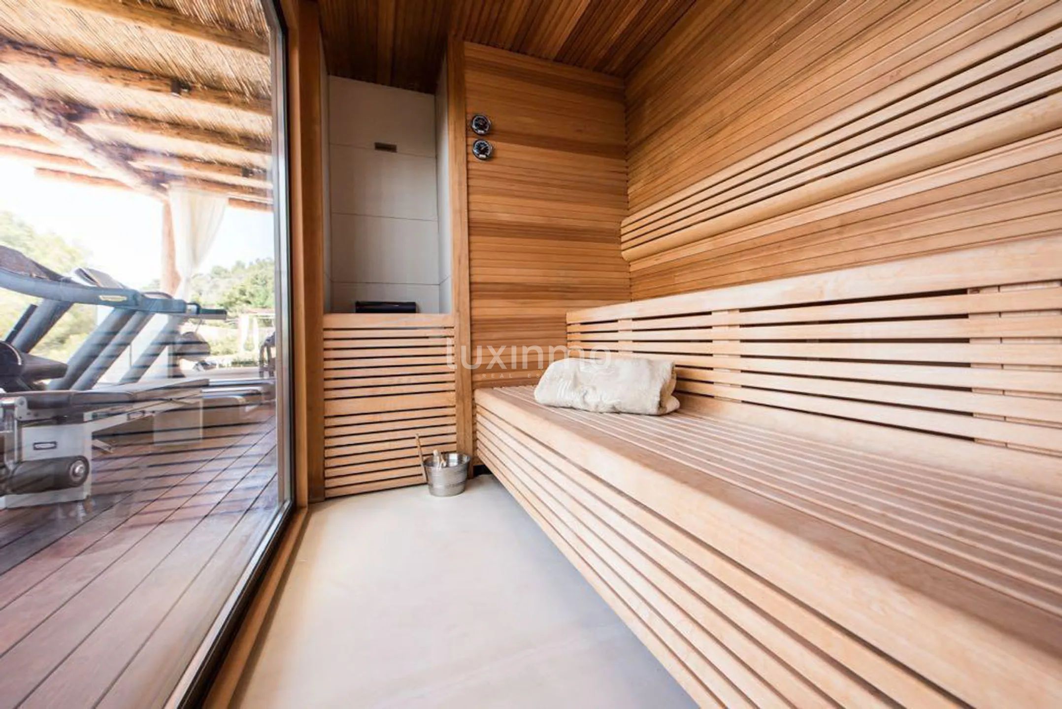 Villa in Es Cubells met privétoegang tot het strand — photo 10