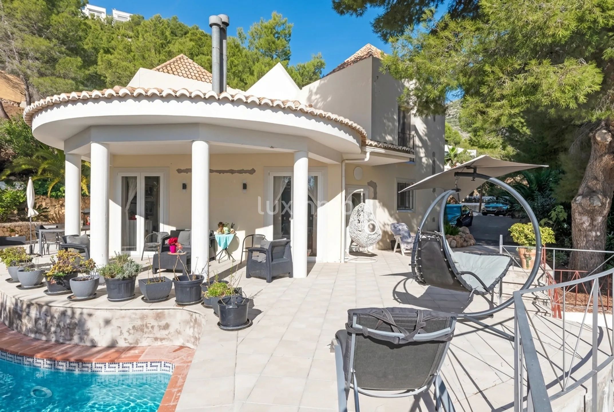 Beautiful villa with pool in Altea for sale — photo 3
