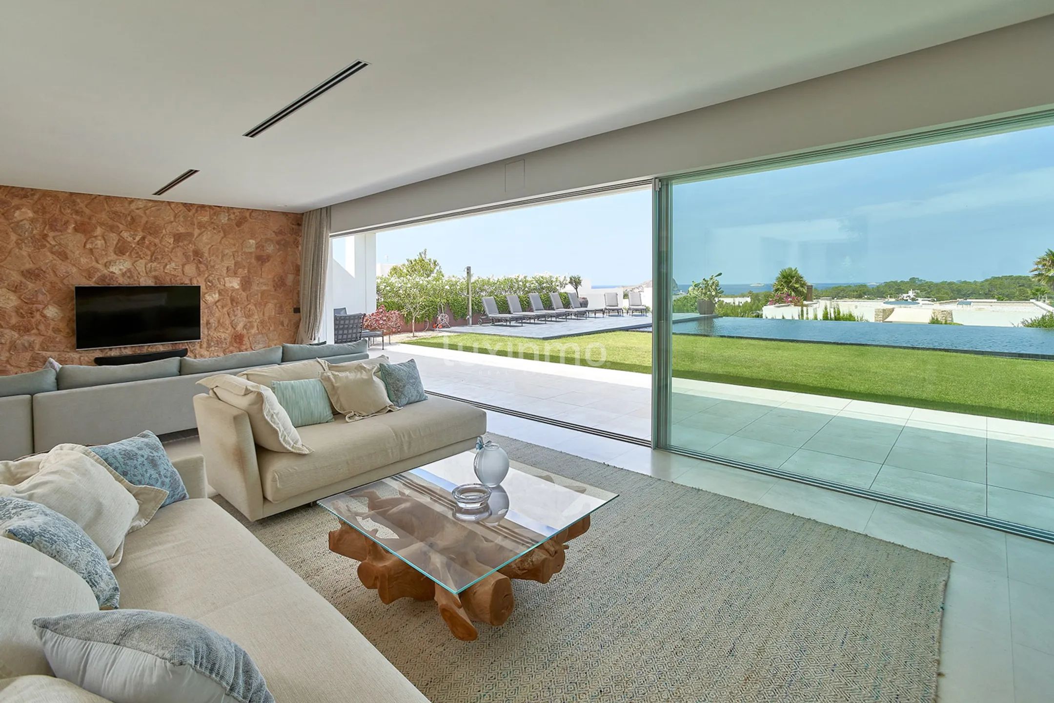 Villa within one of the most prestigious luxury communities in Cala Conta — photo 6