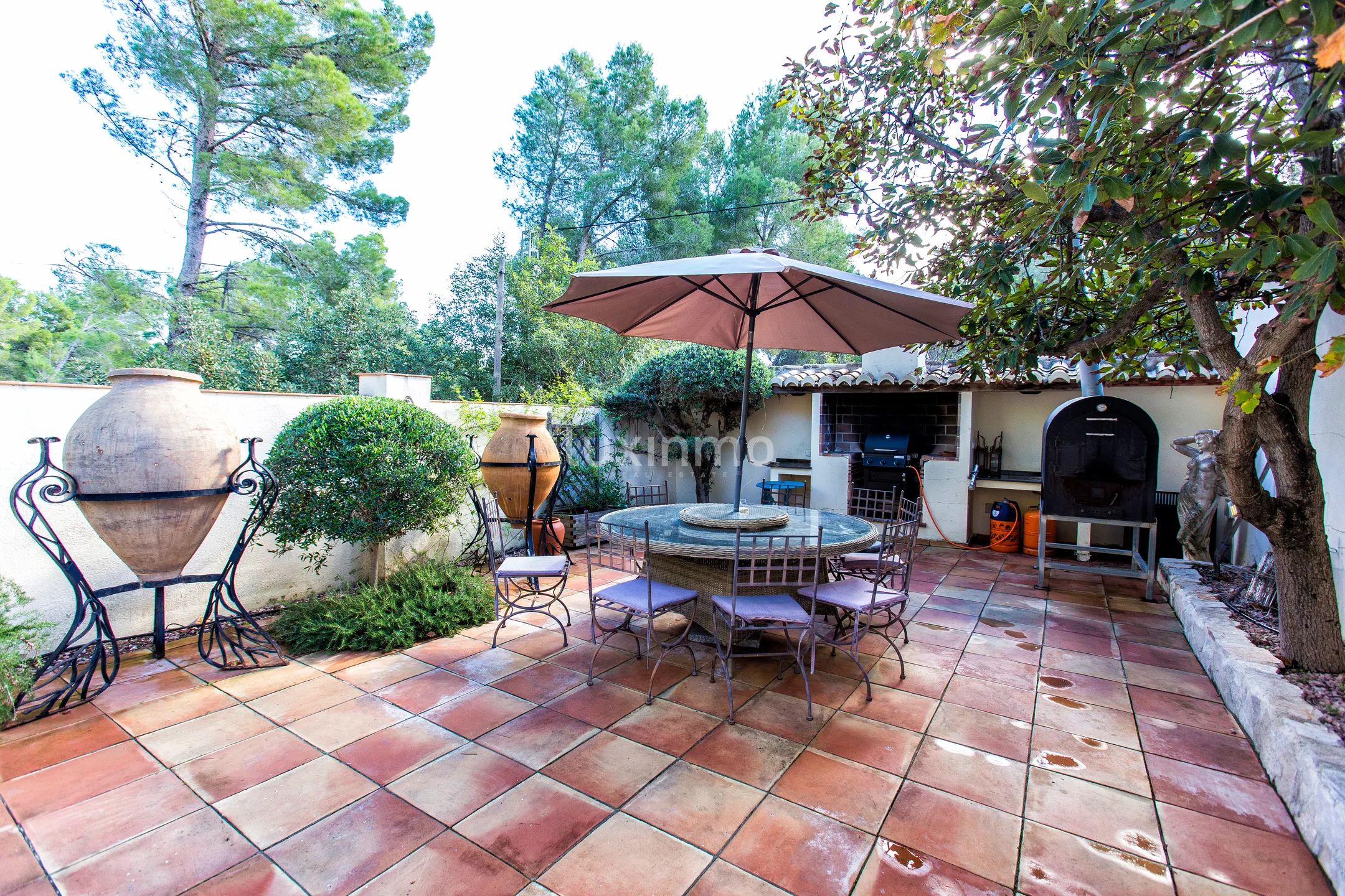 Large mediterranean sunny villa — photo 8